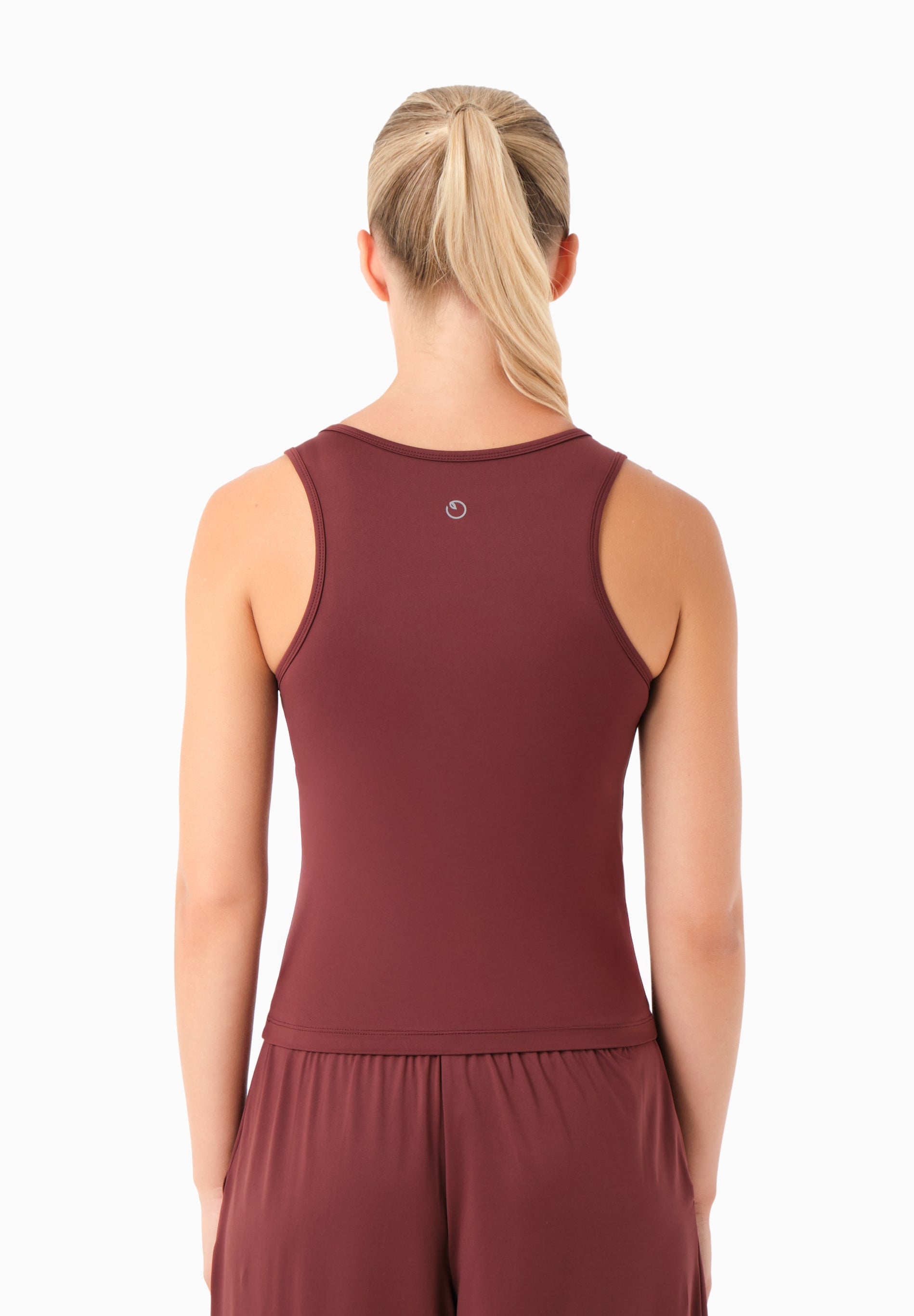 ANNYA | Sportliches Tanktop aus recyceltem Polyamid