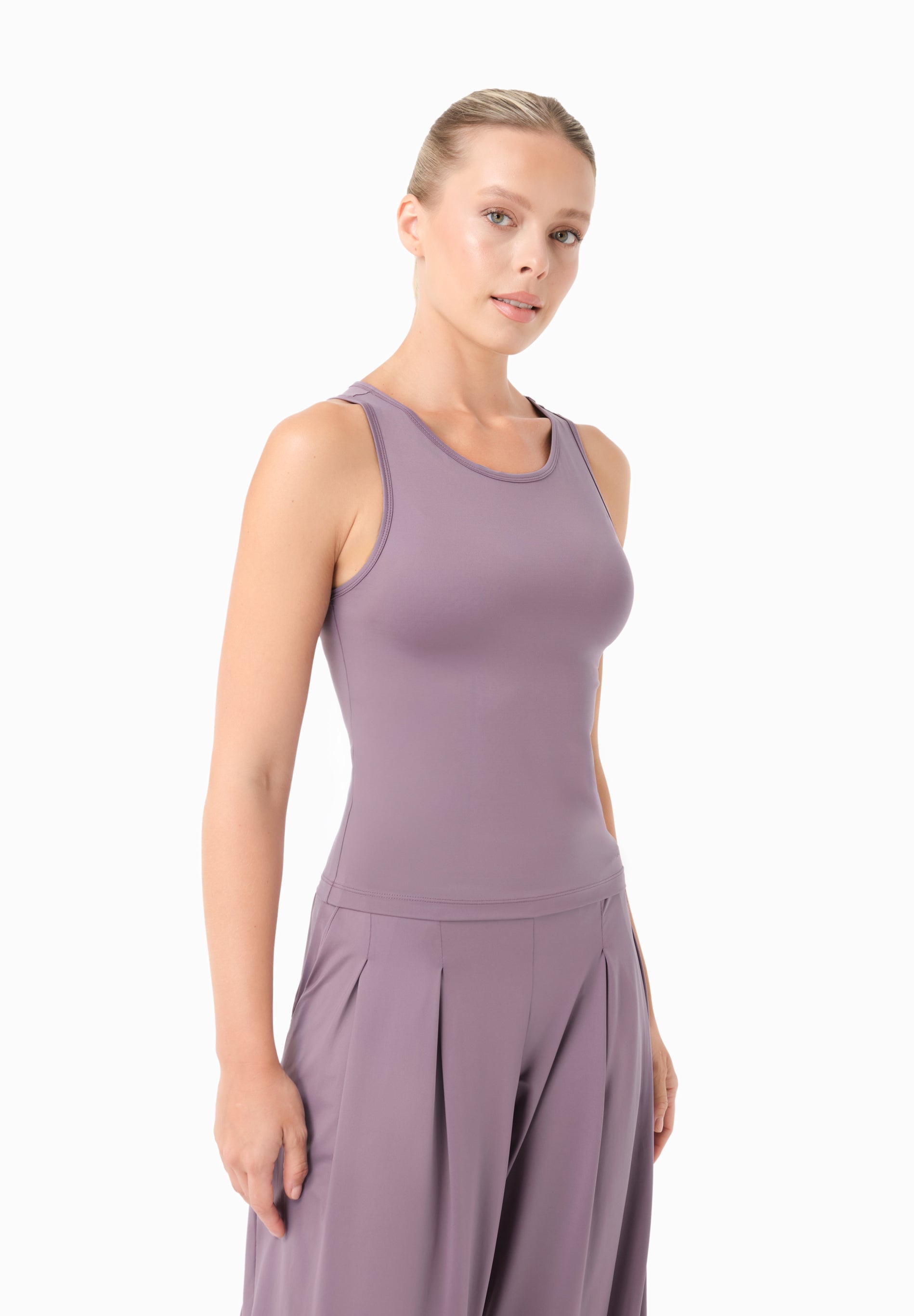 ANNYA | Sportliches Tanktop aus recyceltem Polyamid