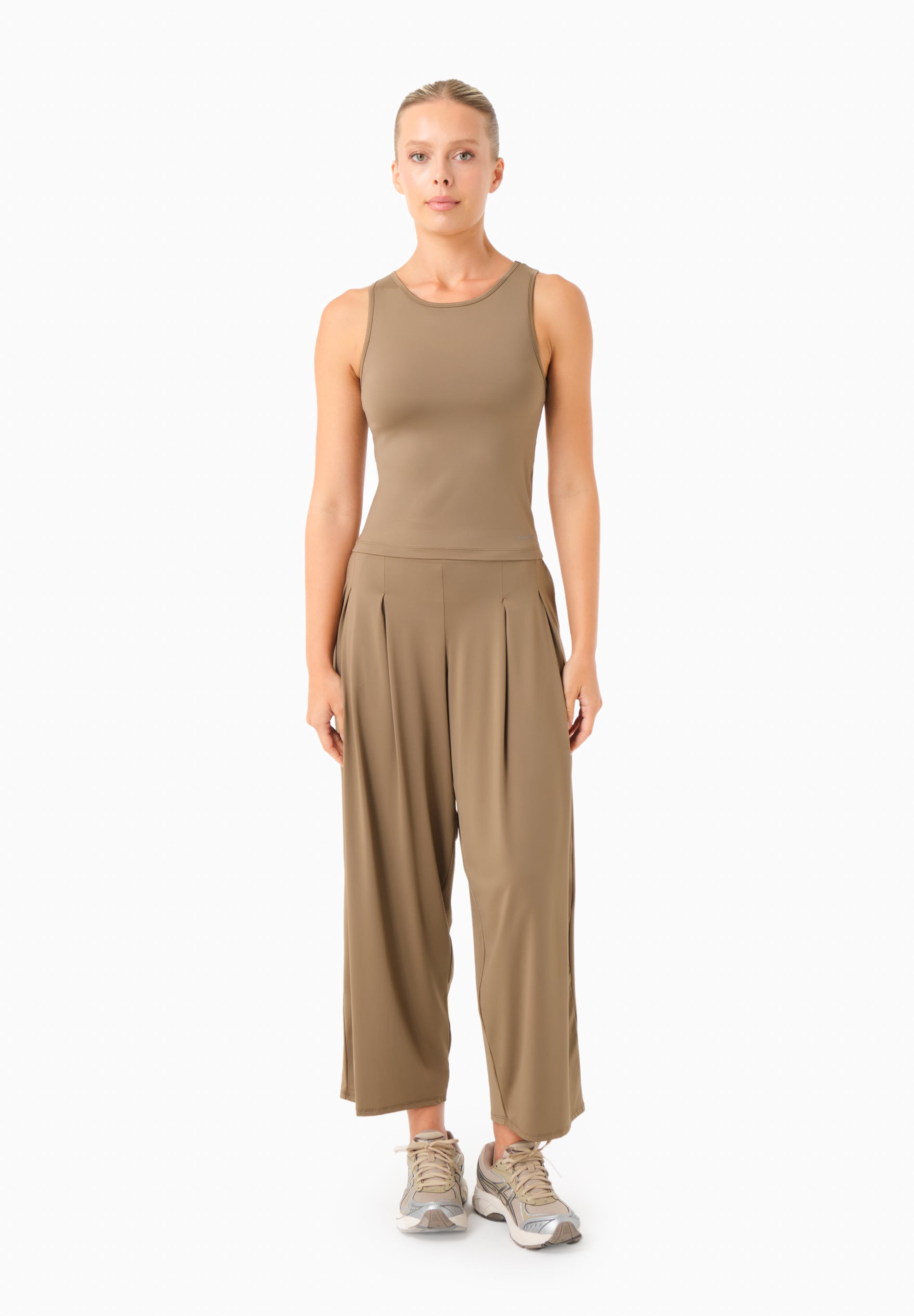 ANNYA | Sportliches Tanktop aus recyceltem Polyamid