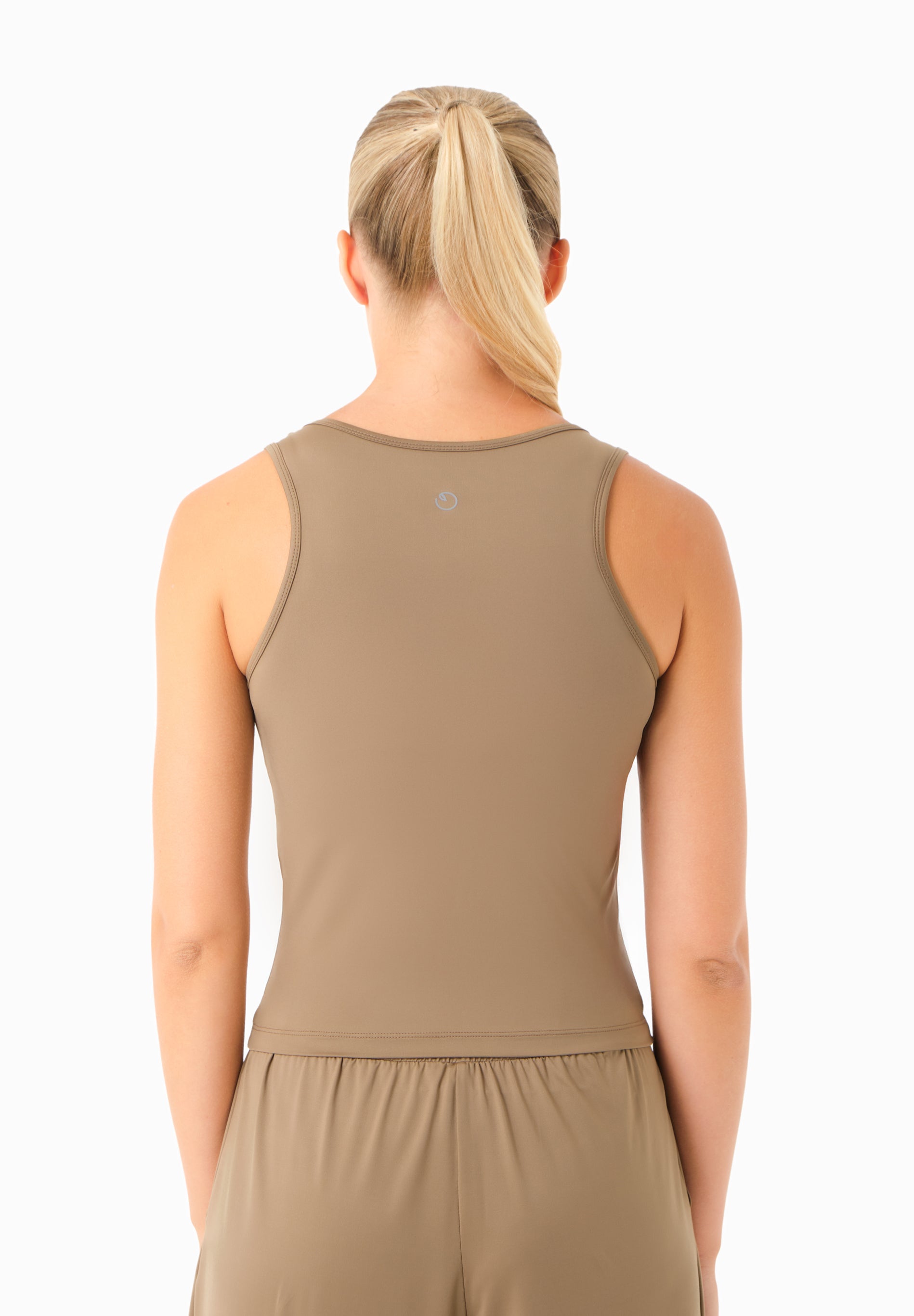 ANNYA | Sportliches Tanktop aus recyceltem Polyamid