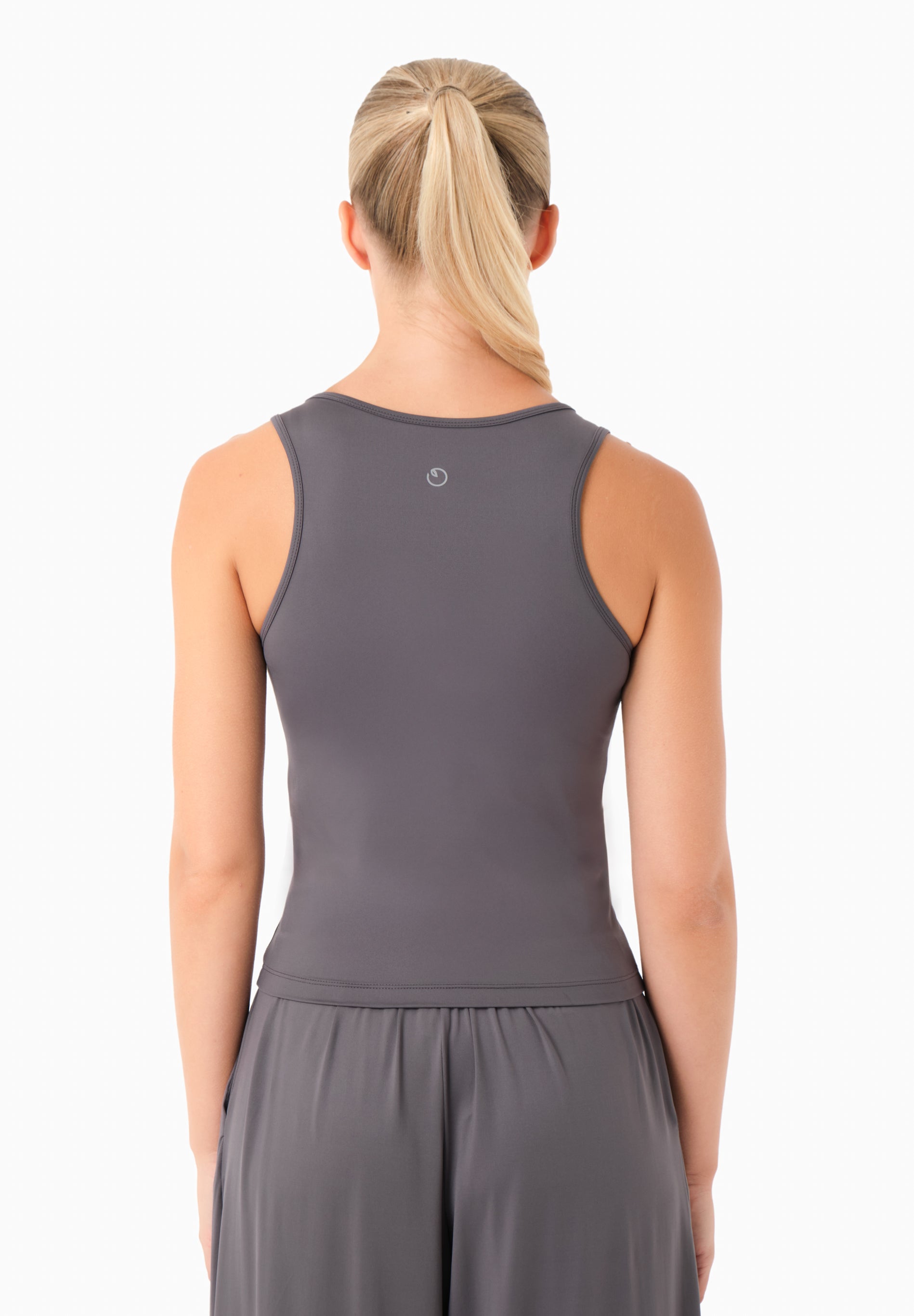 ANNYA | Sportliches Tanktop aus recyceltem Polyamid