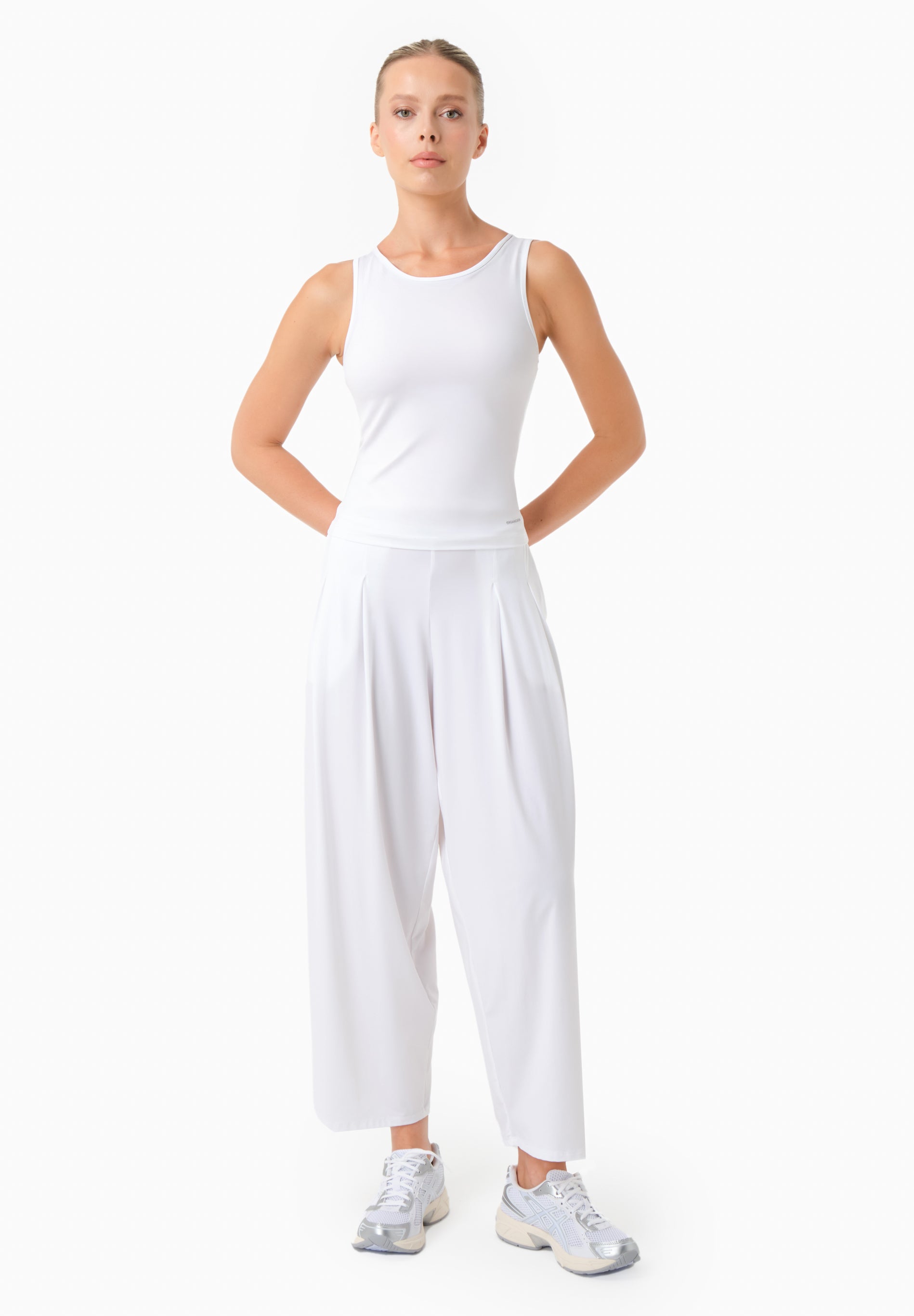 ANNYA | Sportliches Tanktop aus recyceltem Polyamid