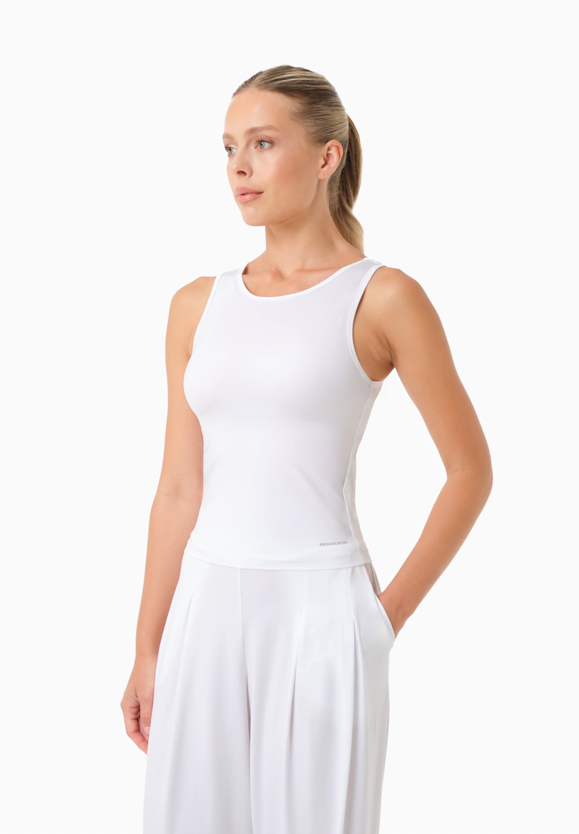 ANNYA | Sportliches Tanktop aus recyceltem Polyamid