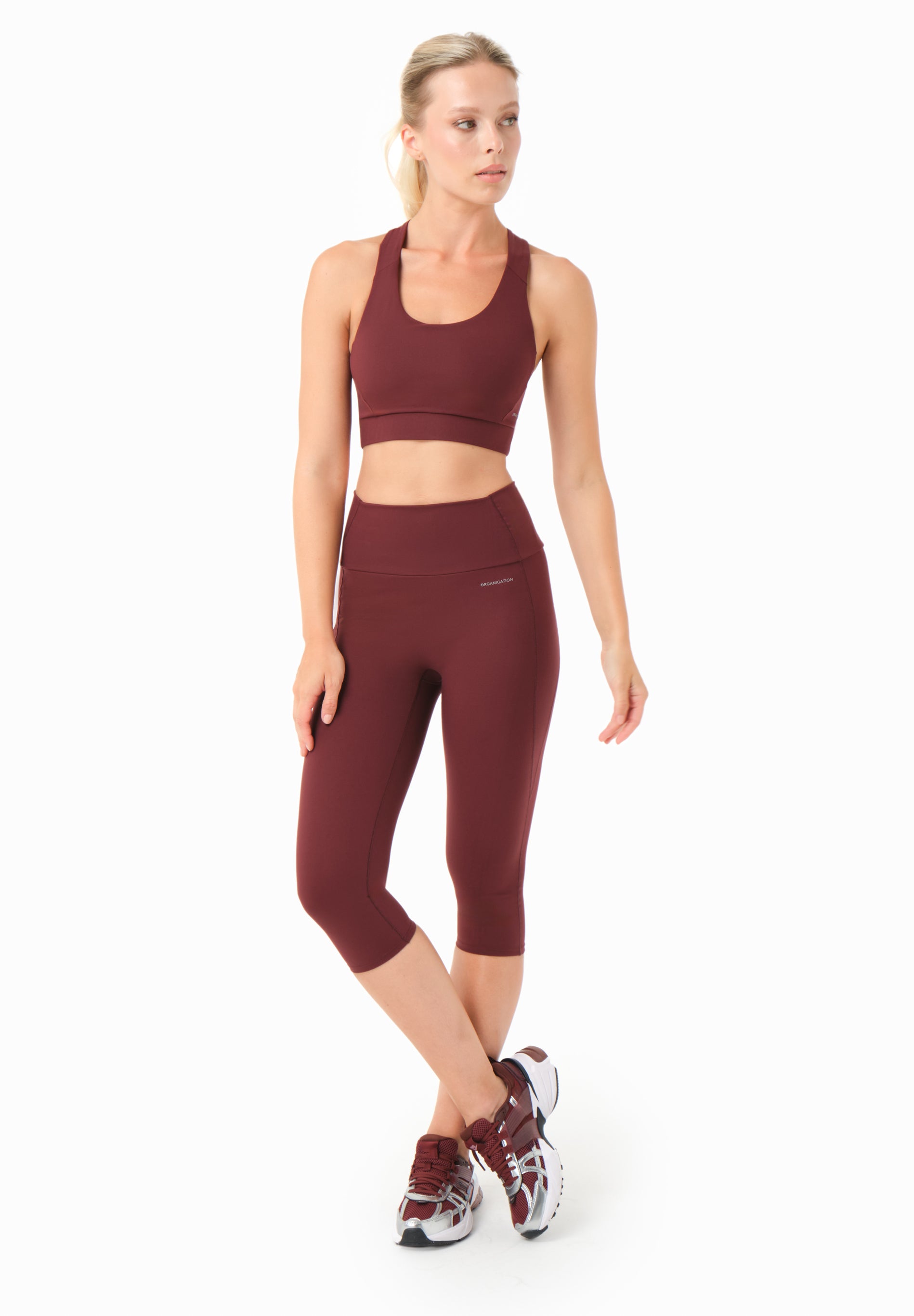 BEVINN | Cross-Strap Sport Bralette aus recyceltem Polyamid