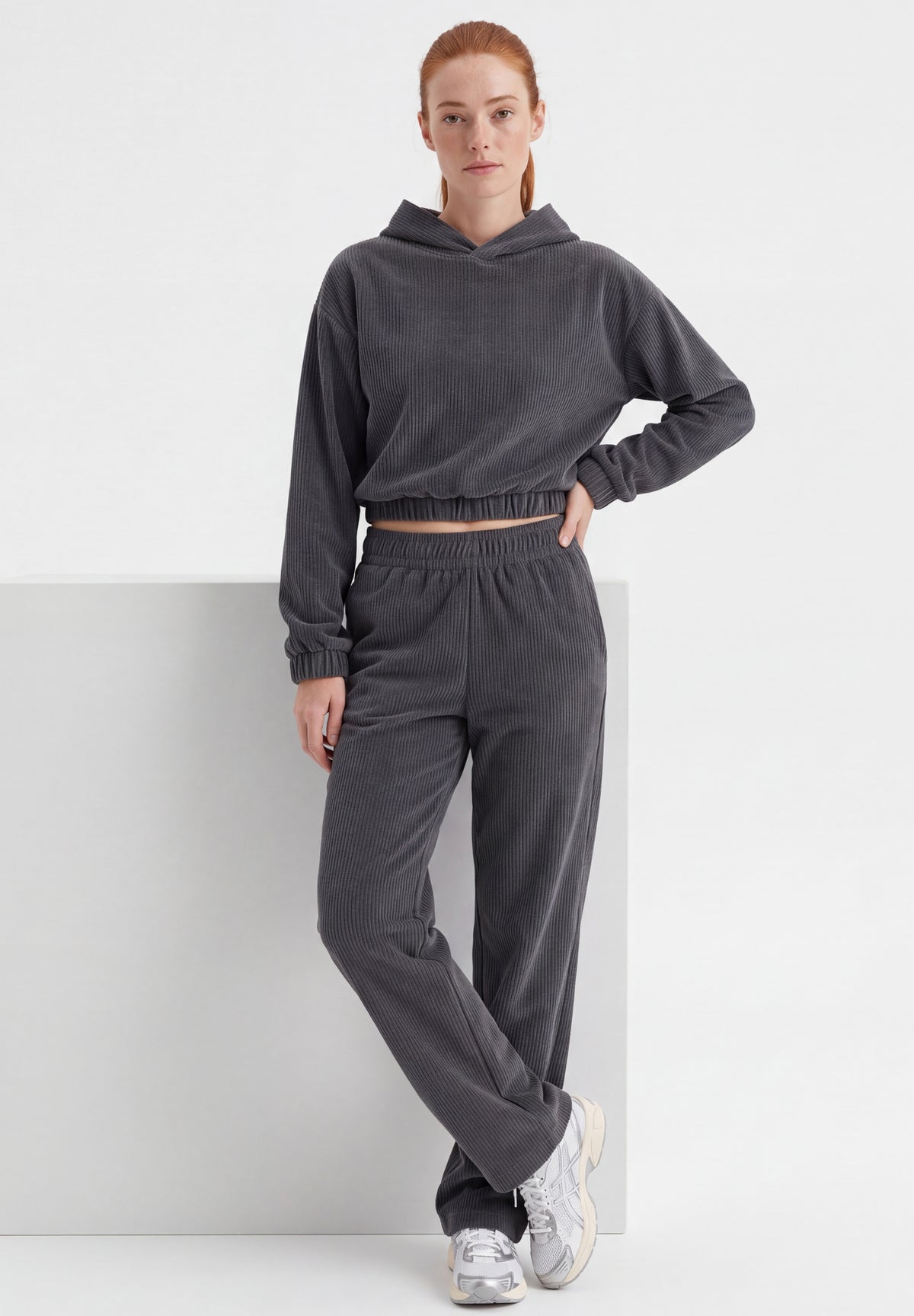 Cropped Cord-Hoodie aus Bio-Baumwolle