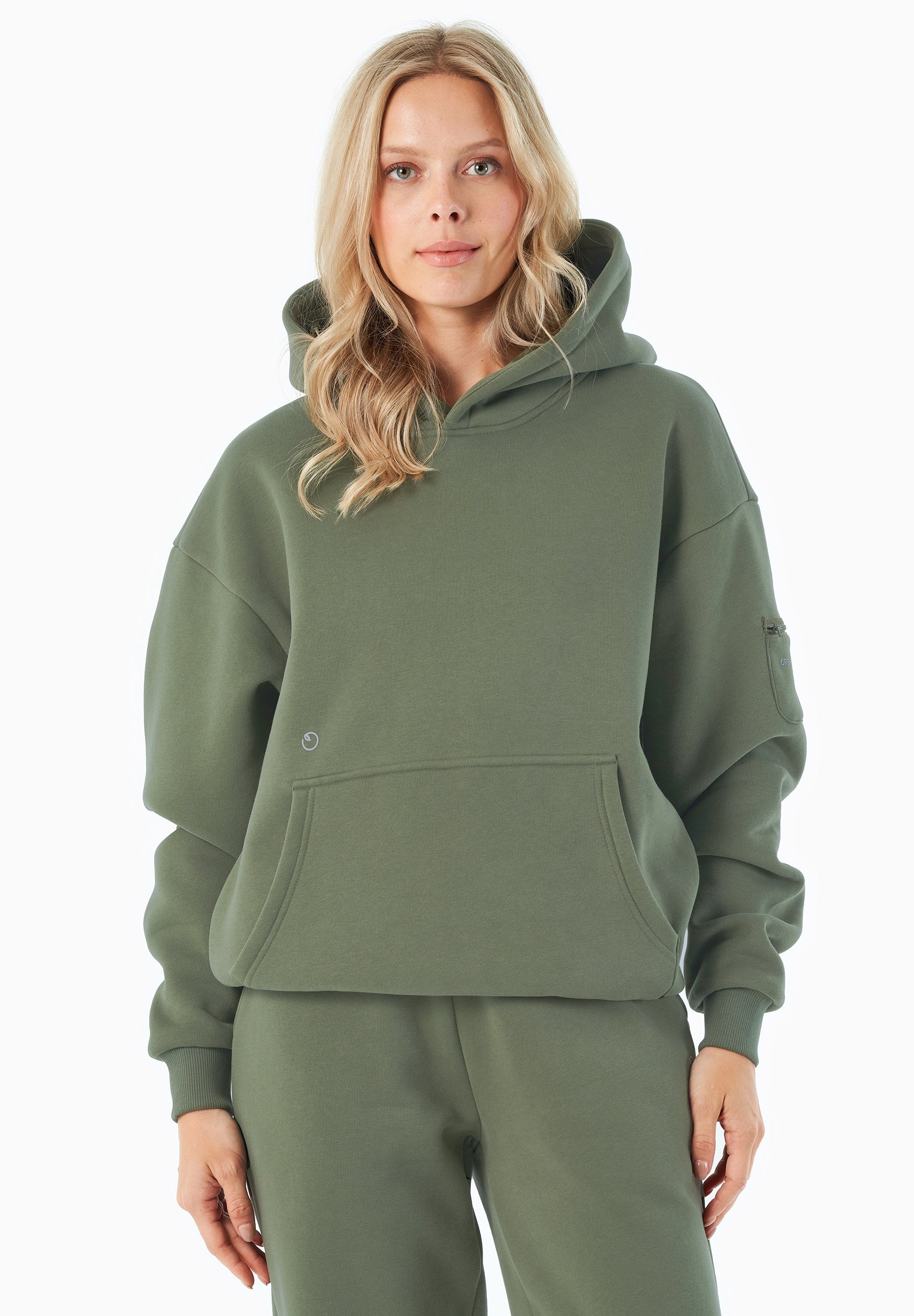 HARVINN | Essentials Travel Unisex Hoodie aus Bio-Baumwolle und recyceltem Polyester