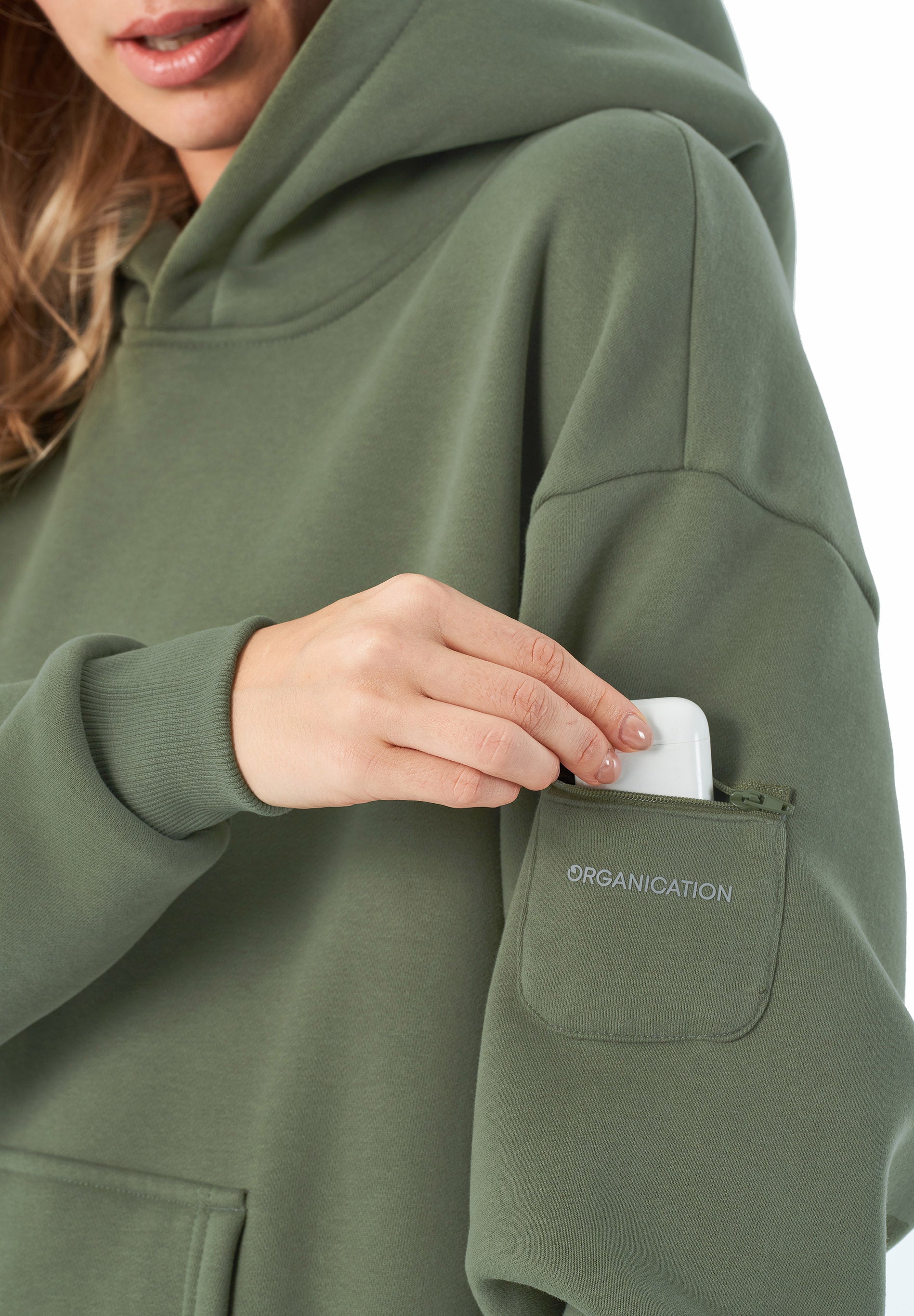 HARVINN | Essentials Travel Unisex Hoodie aus Bio-Baumwolle und recyceltem Polyester