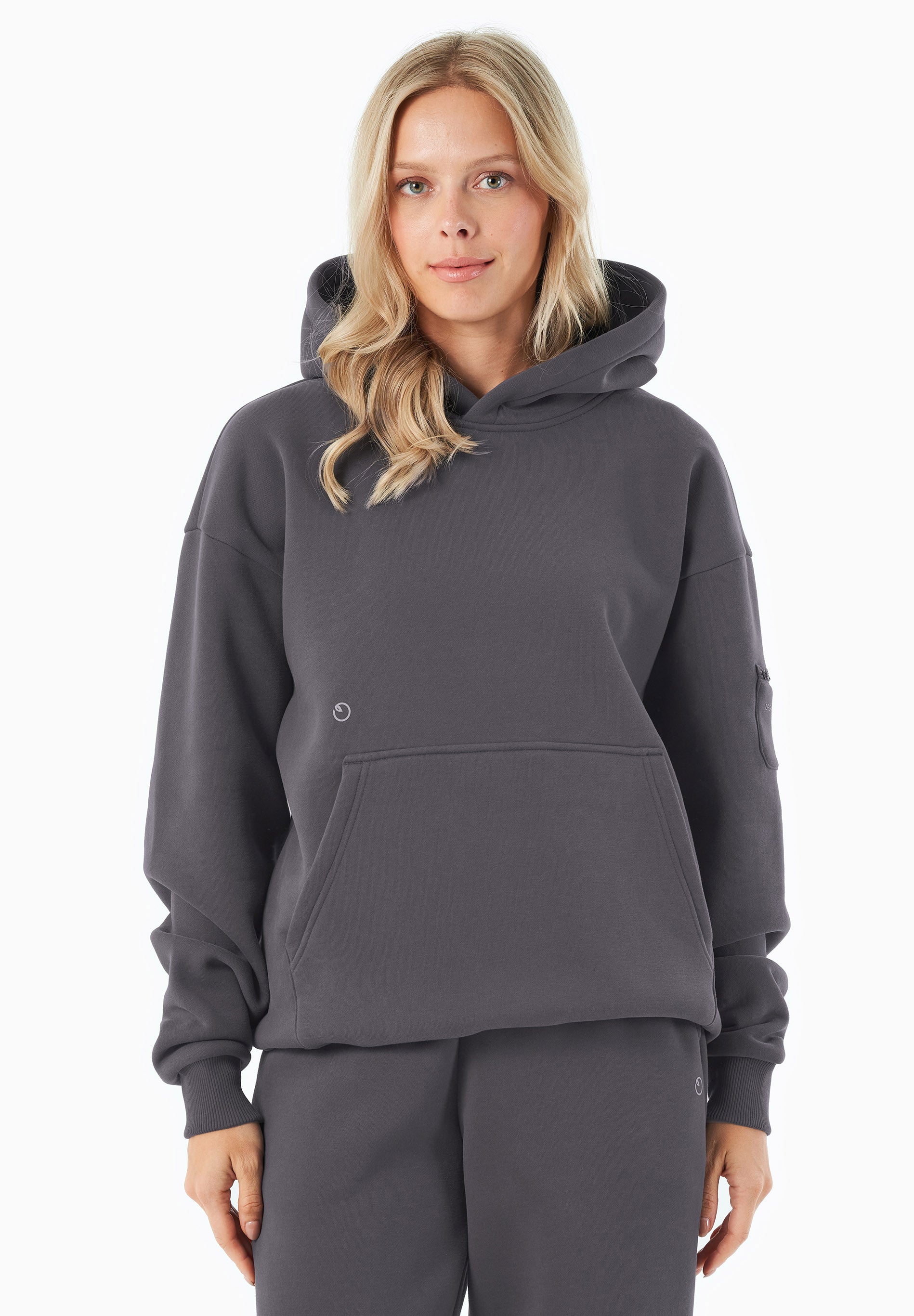 HARVINN | Essentials Travel Unisex Hoodie aus Bio-Baumwolle und recyceltem Polyester