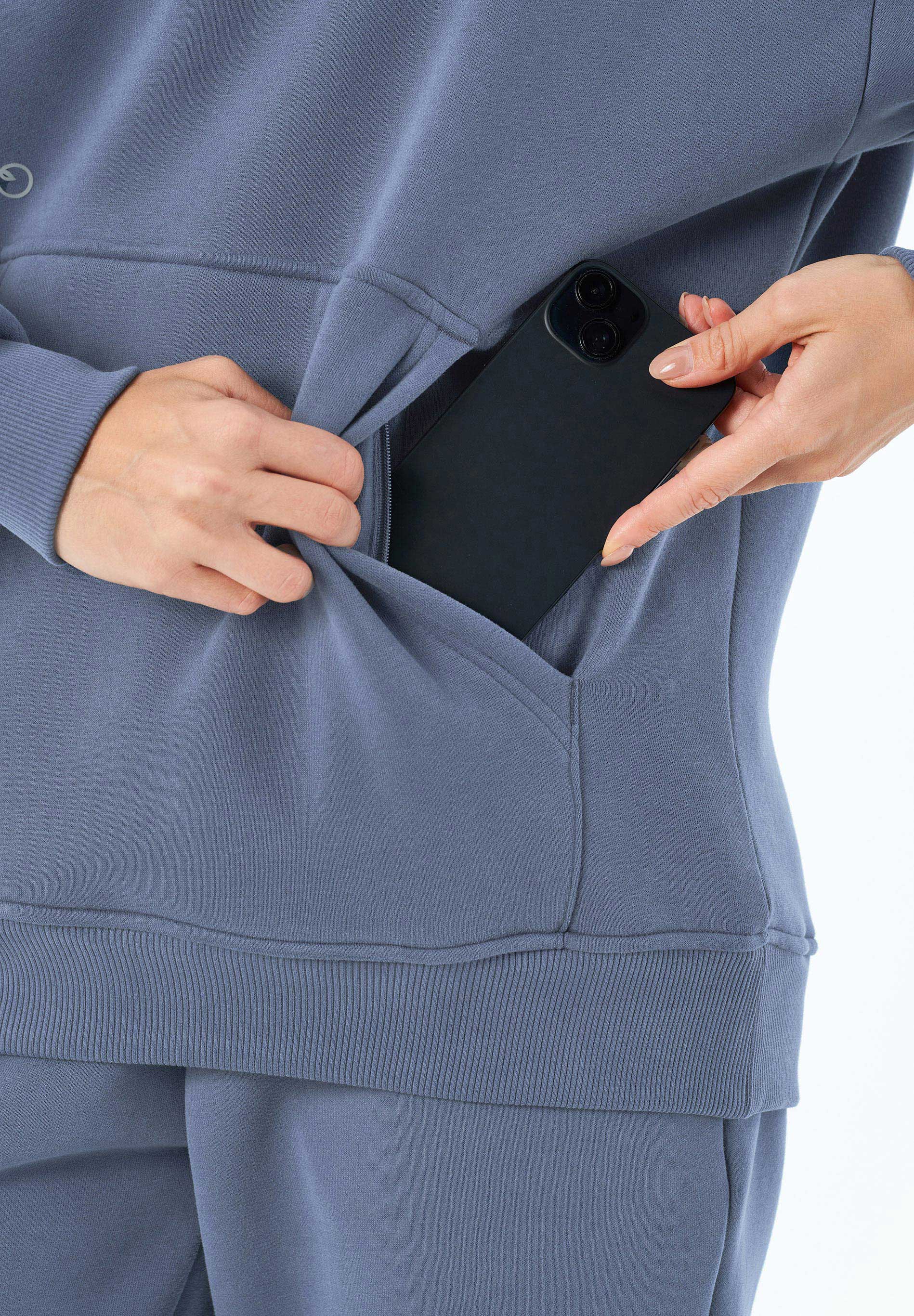 HARVINN | Essentials Travel Unisex Hoodie aus Bio-Baumwolle und recyceltem Polyester