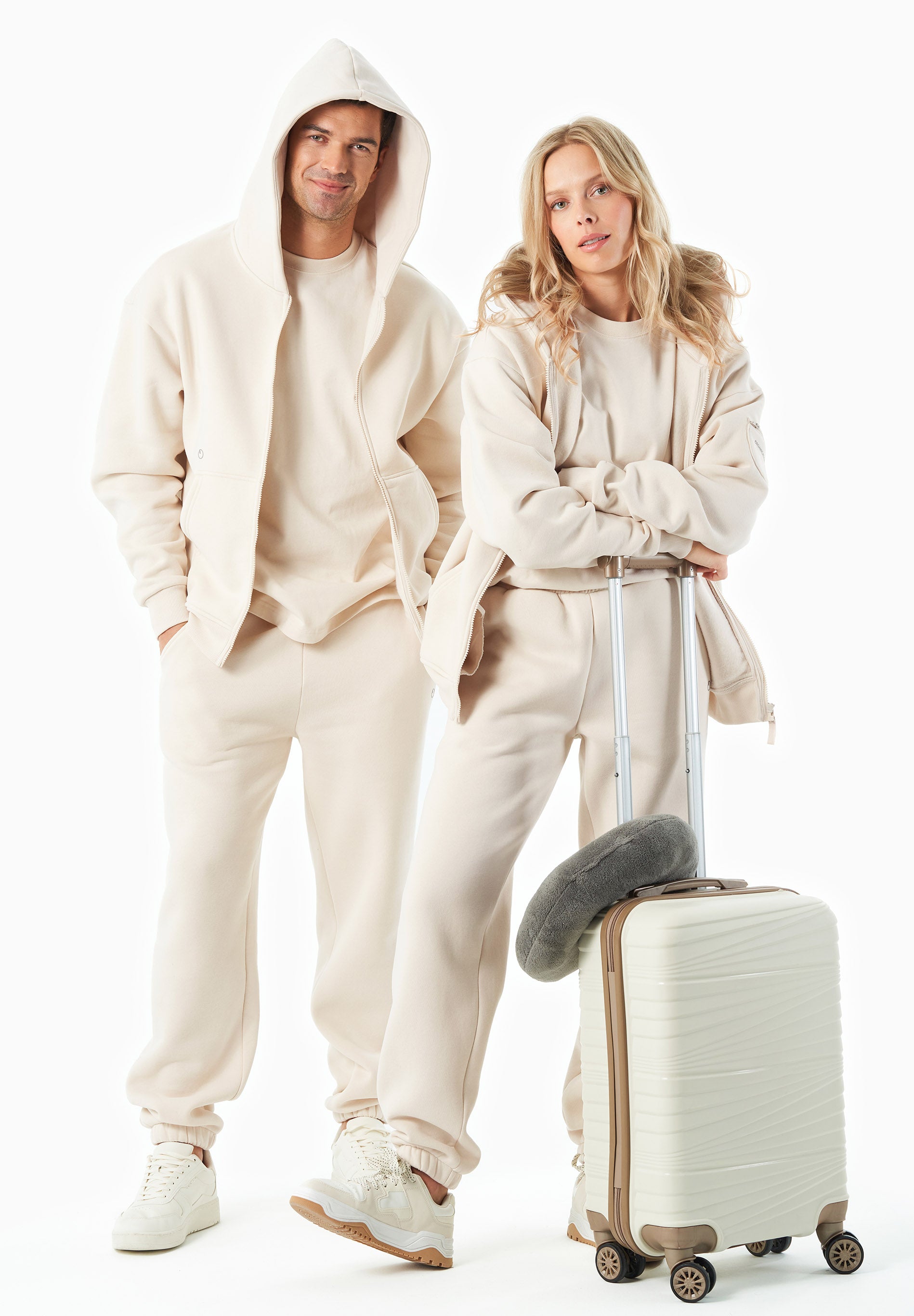 JENNA | Essentials Travel Unisex Full Zip-Hoodie aus Bio-Baumwolle und recyceltem Polyester