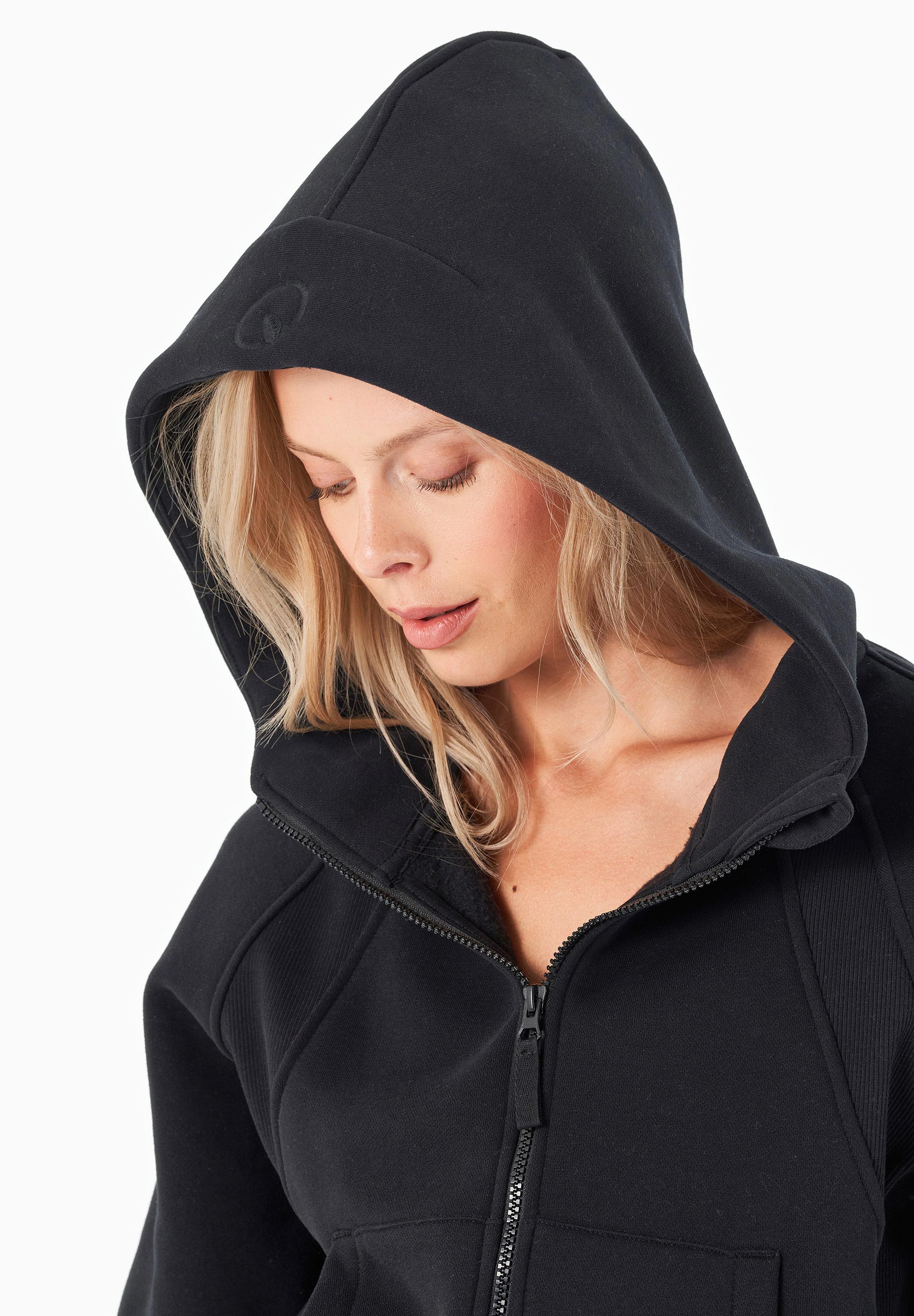 JODDY | Essentials Travel Full Zip-Hoodie aus Bio-Baumwolle und recyceltem Polyester