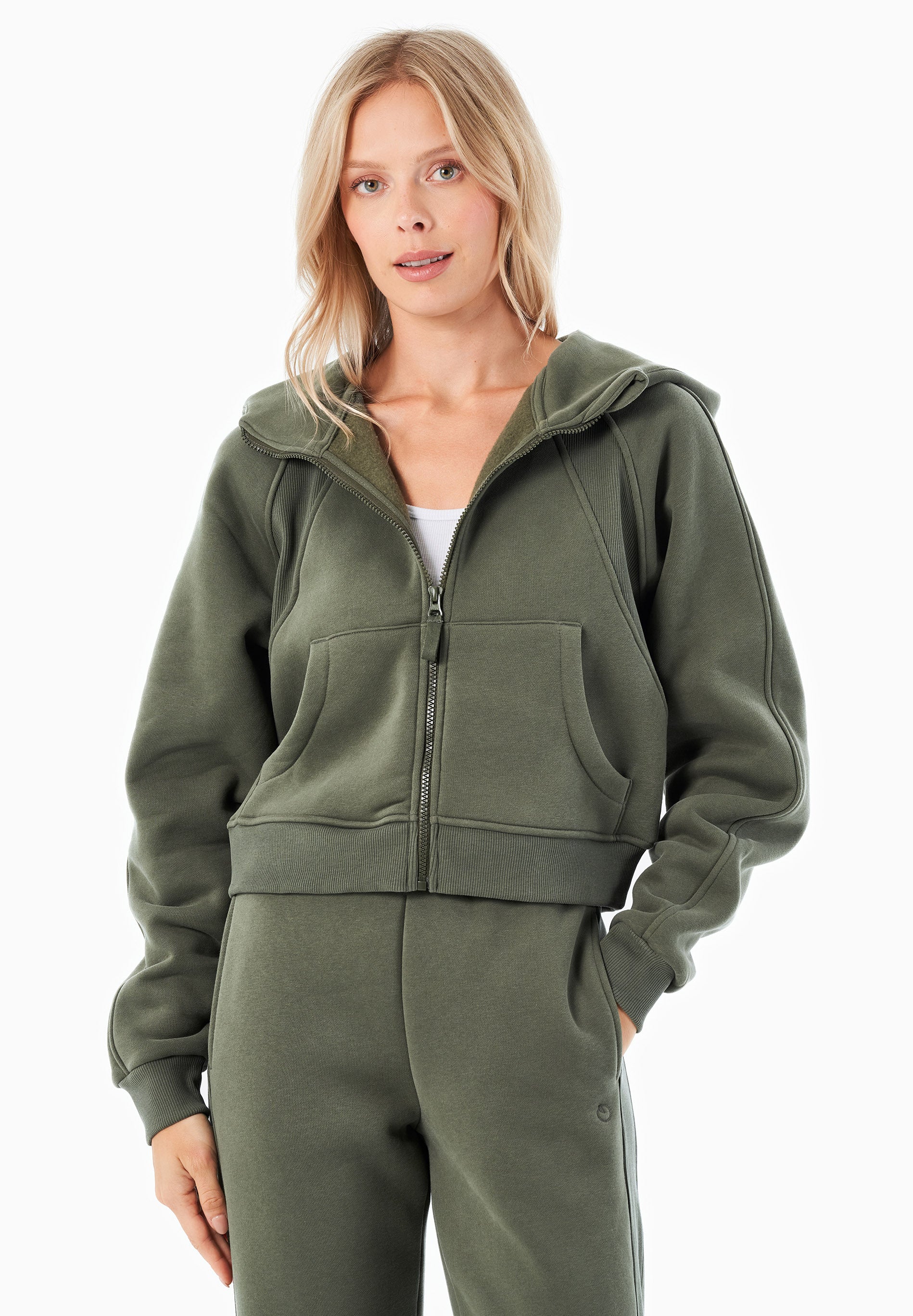 JODDY | Essentials Full Zip-Hoodie aus Bio-Baumwolle und recyceltem Polyester