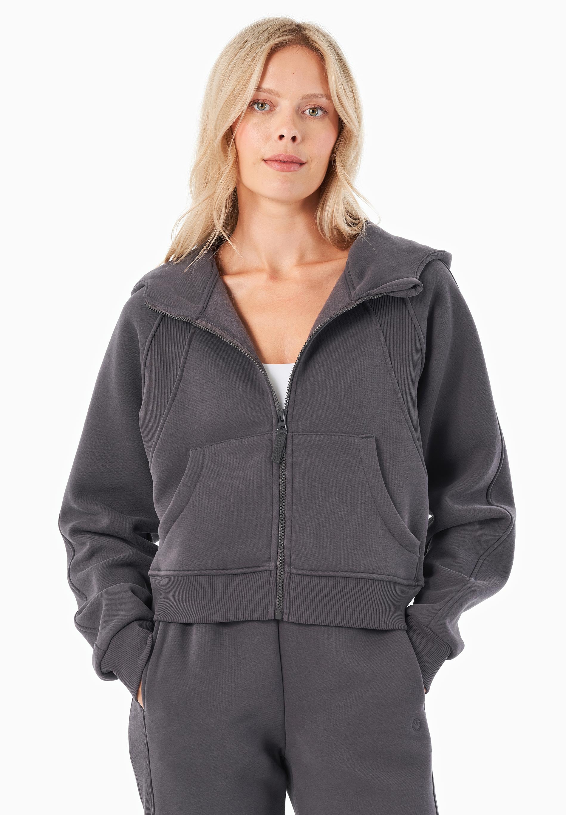 JODDY | Essentials Travel Full Zip-Hoodie aus Bio-Baumwolle und recyceltem Polyester