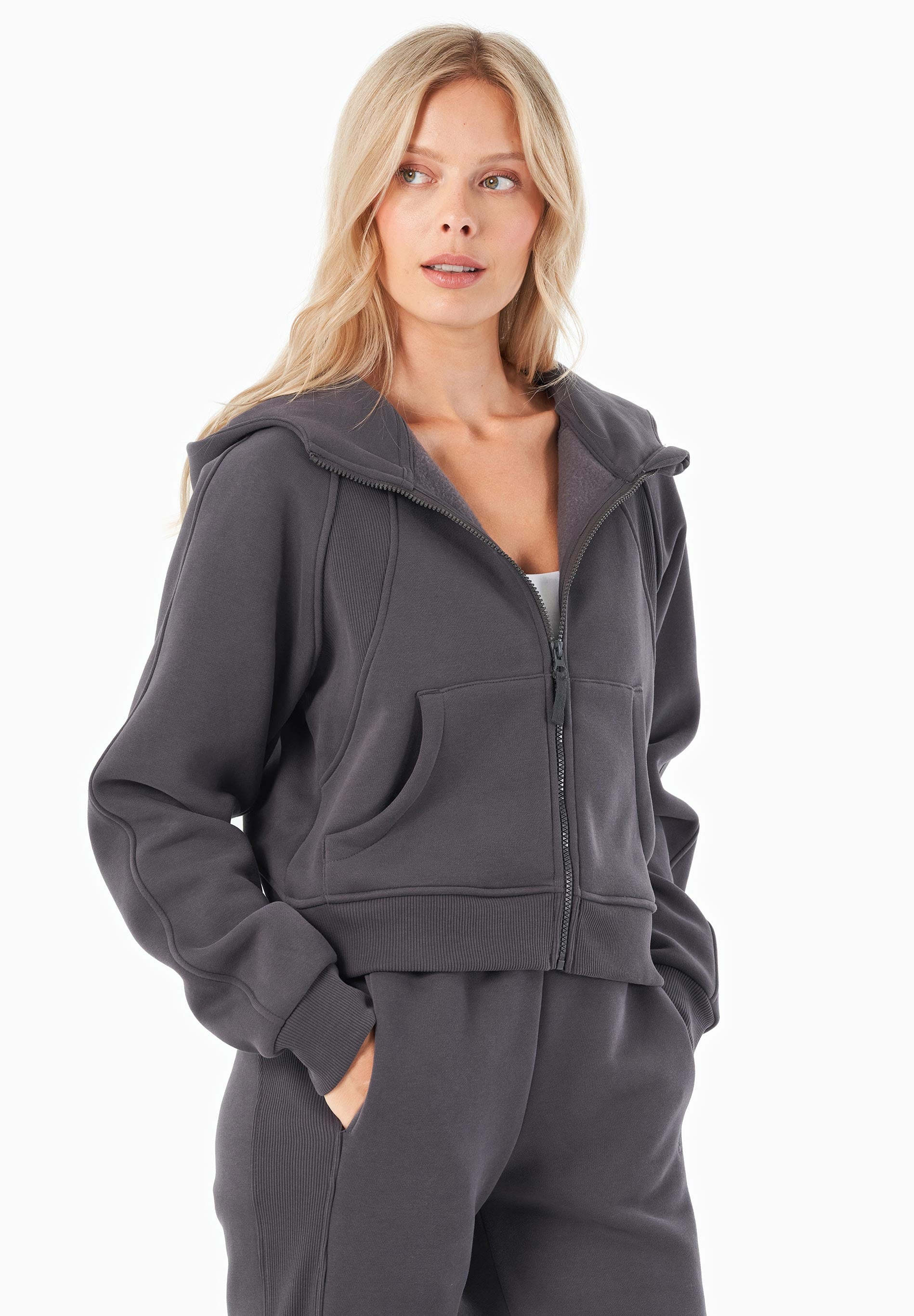 JODDY | Essentials Travel Full Zip-Hoodie aus Bio-Baumwolle und recyceltem Polyester