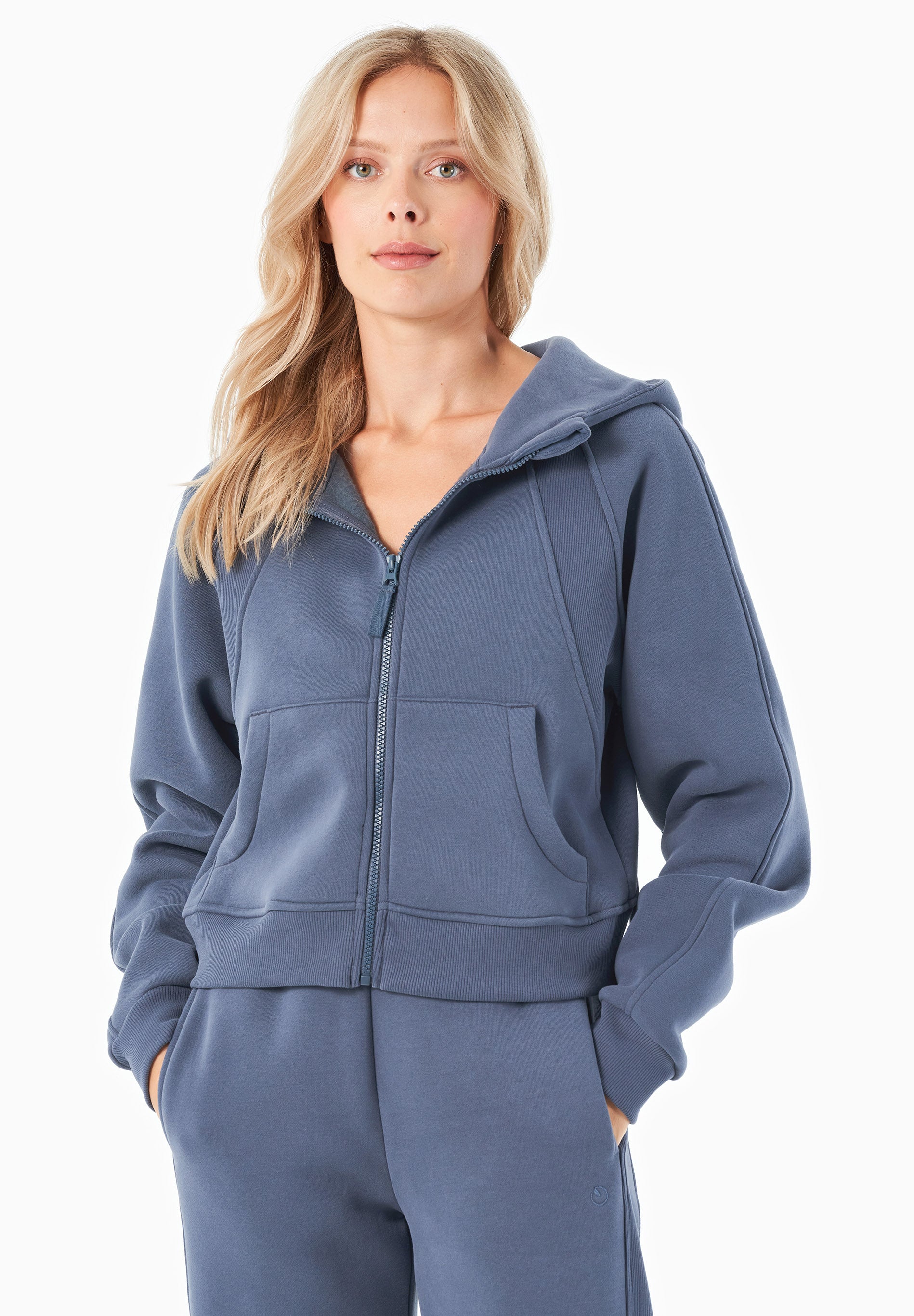 JODDY | Essentials Travel Full Zip-Hoodie aus Bio-Baumwolle und recyceltem Polyester