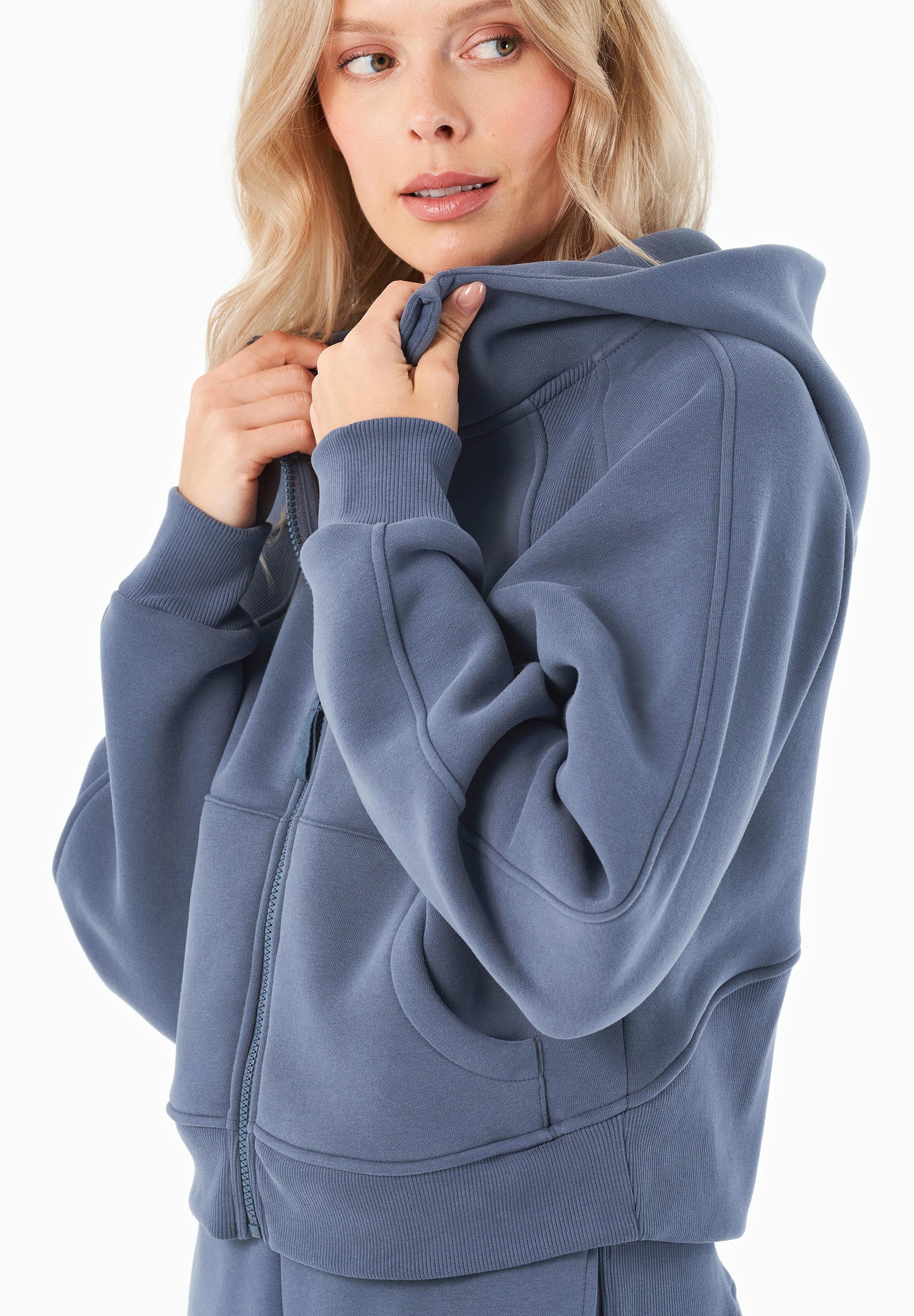 JODDY | Essentials Travel Full Zip-Hoodie aus Bio-Baumwolle und recyceltem Polyester