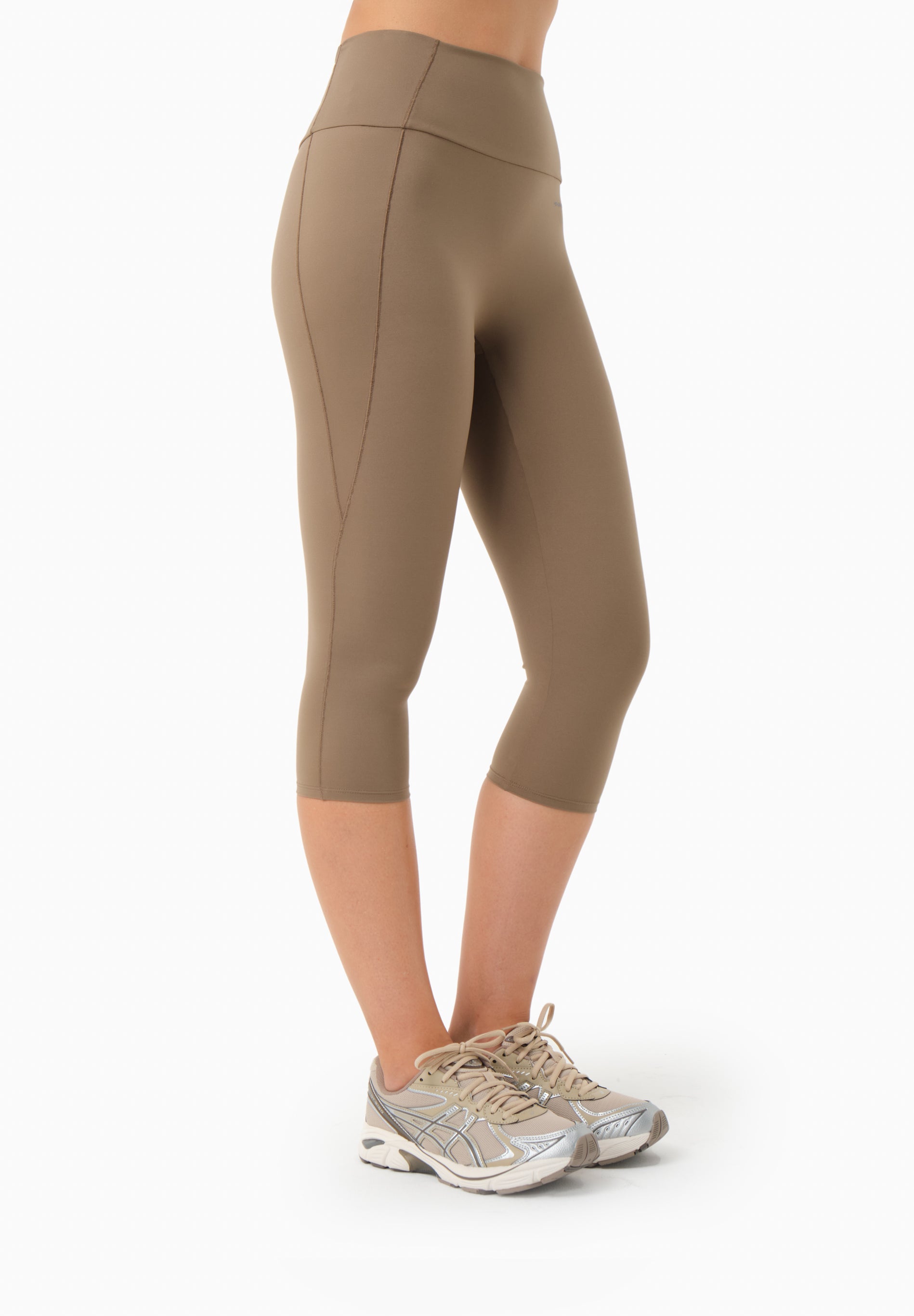 LAILLA | Capri-Leggings aus recyceltem Polyamid
