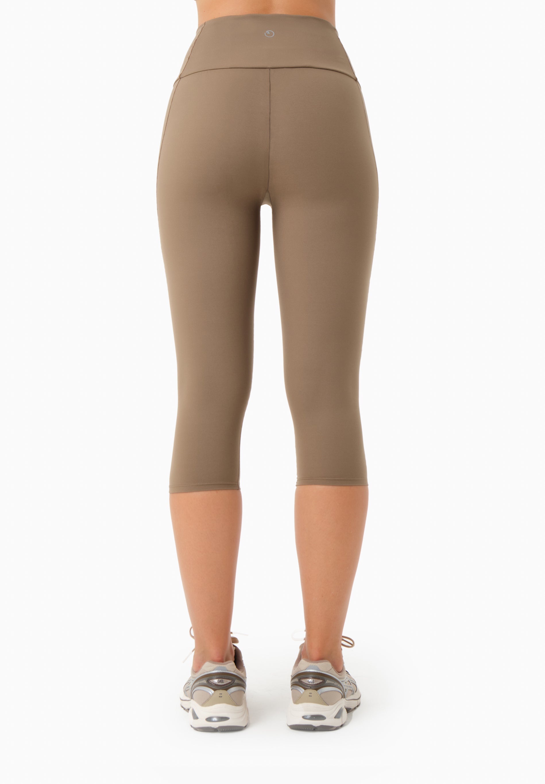 LAILLA | Capri-Leggings aus recyceltem Polyamid