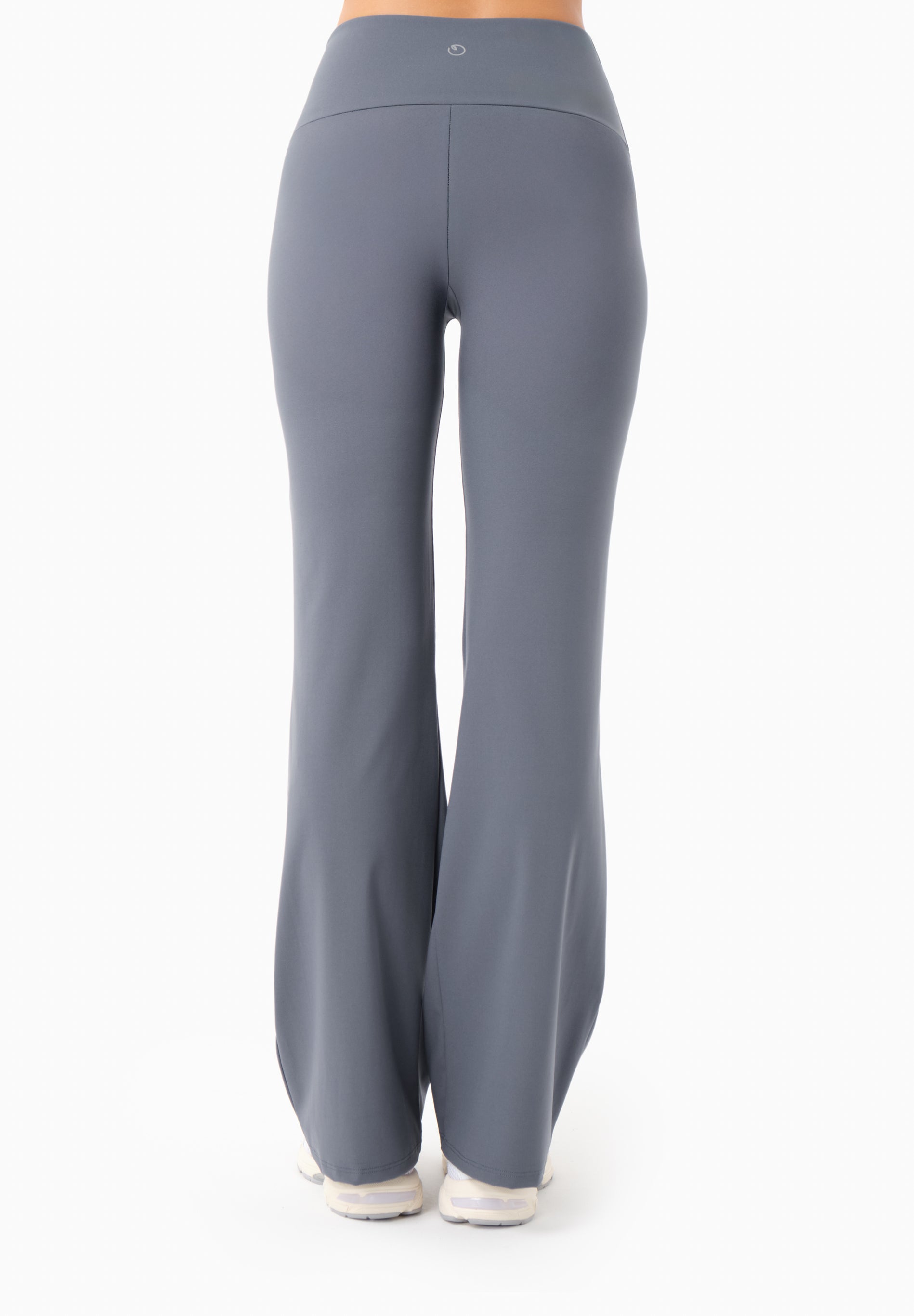 LAVINN | Weit geschnittene Hoses aus recyceltem Polyamid