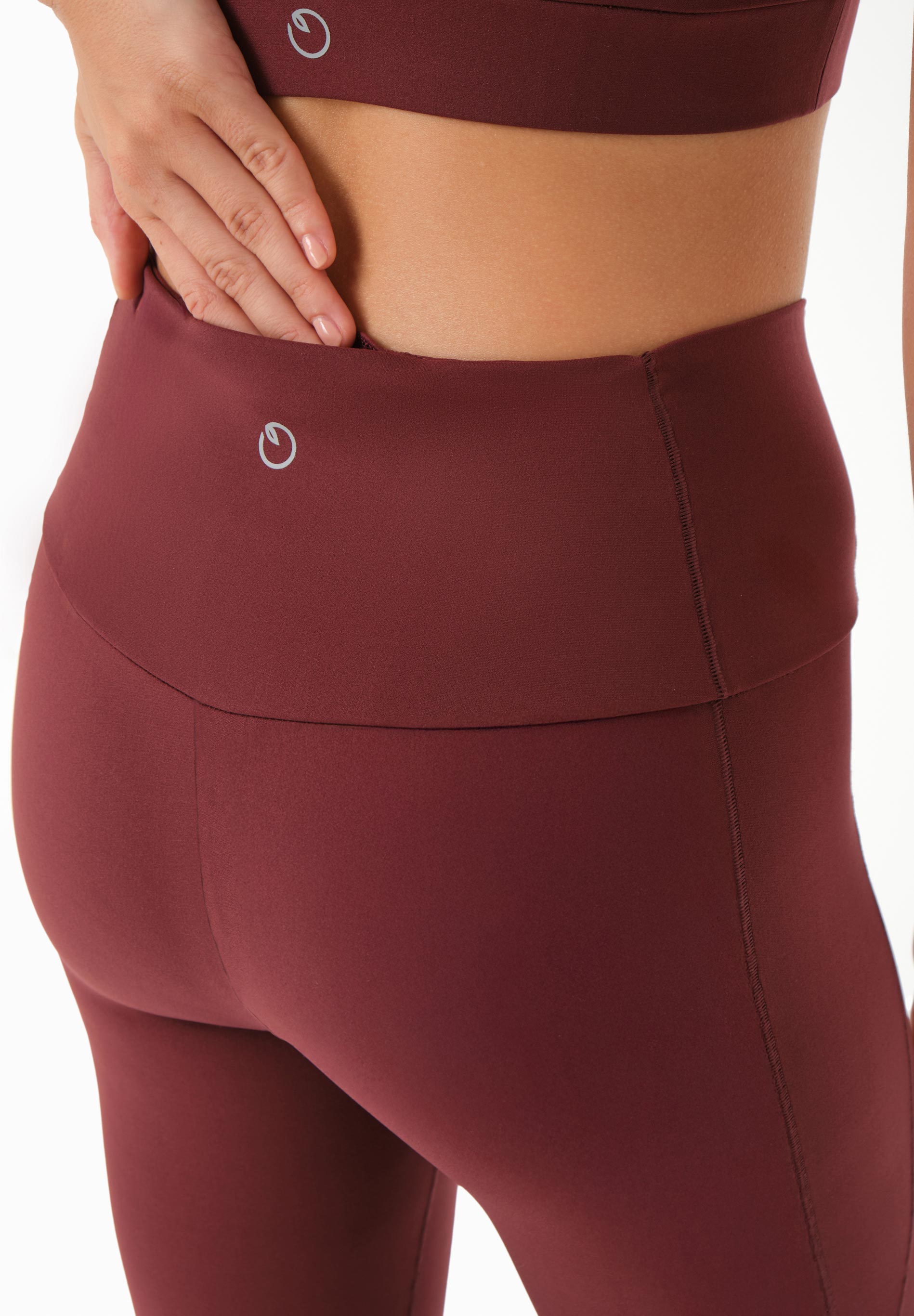 LINNDA | High Waist Leggings aus recyceltem Polyamid
