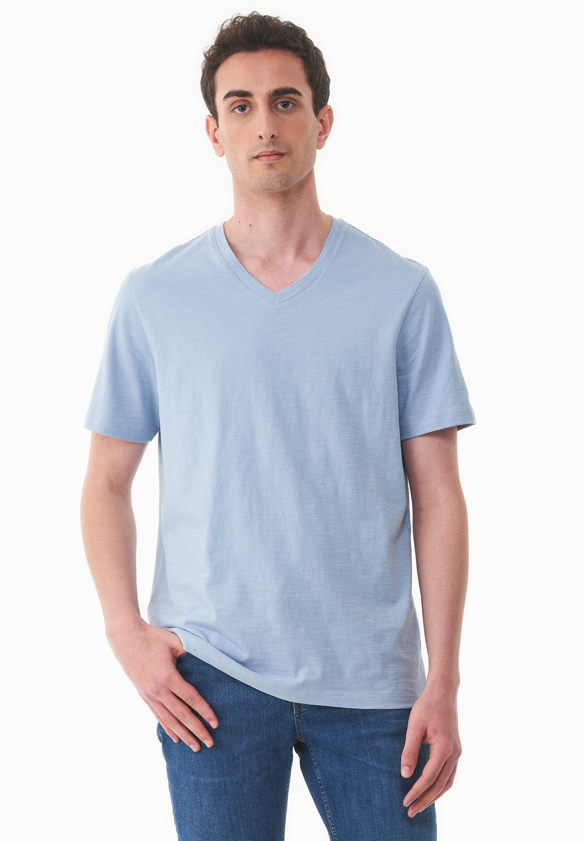 Basic T-Shirt aus Bio-Baumwolle mit V-Ausschnitt