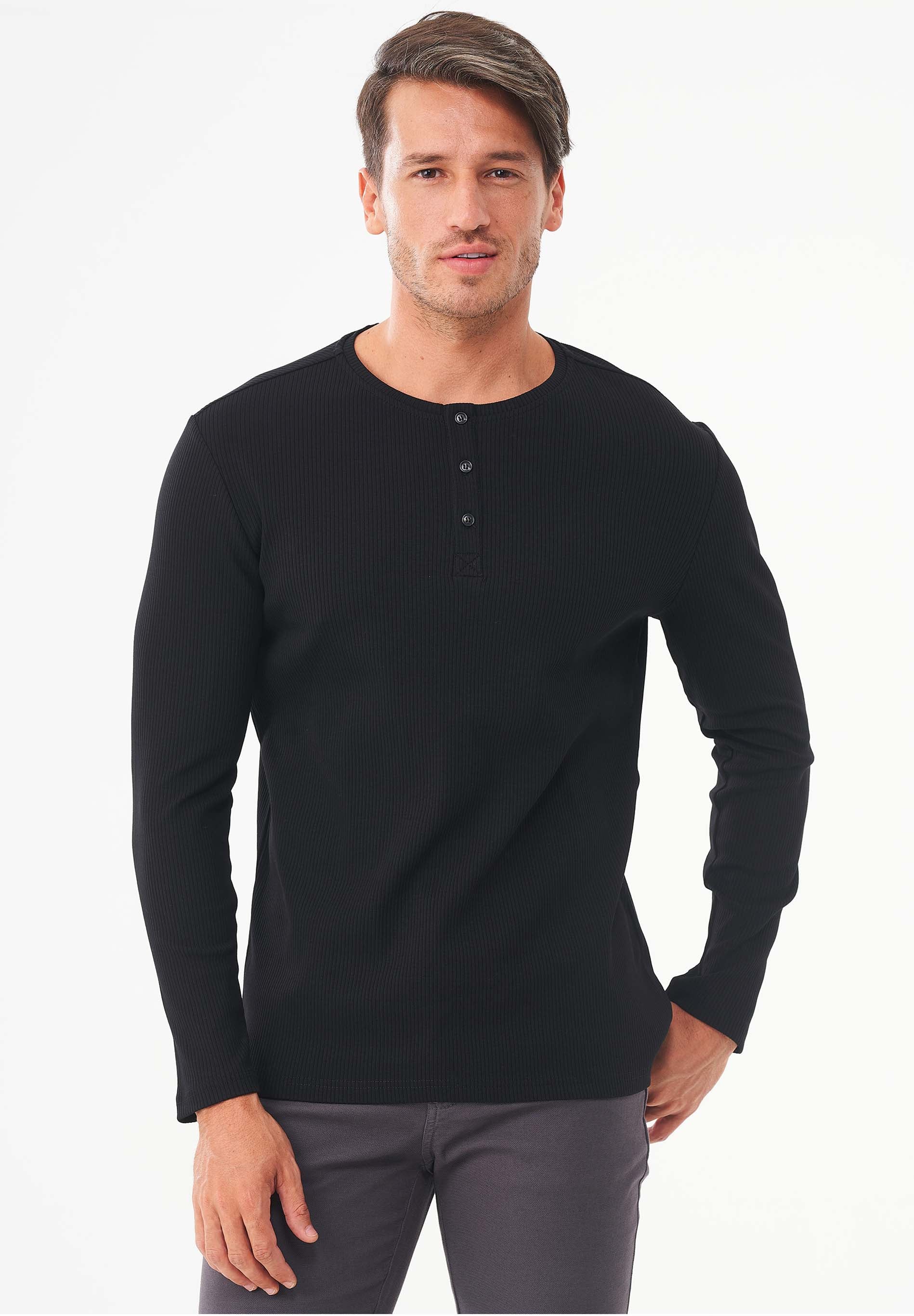 Geripptes Henley Langarmshirt aus Bio-Baumwolle