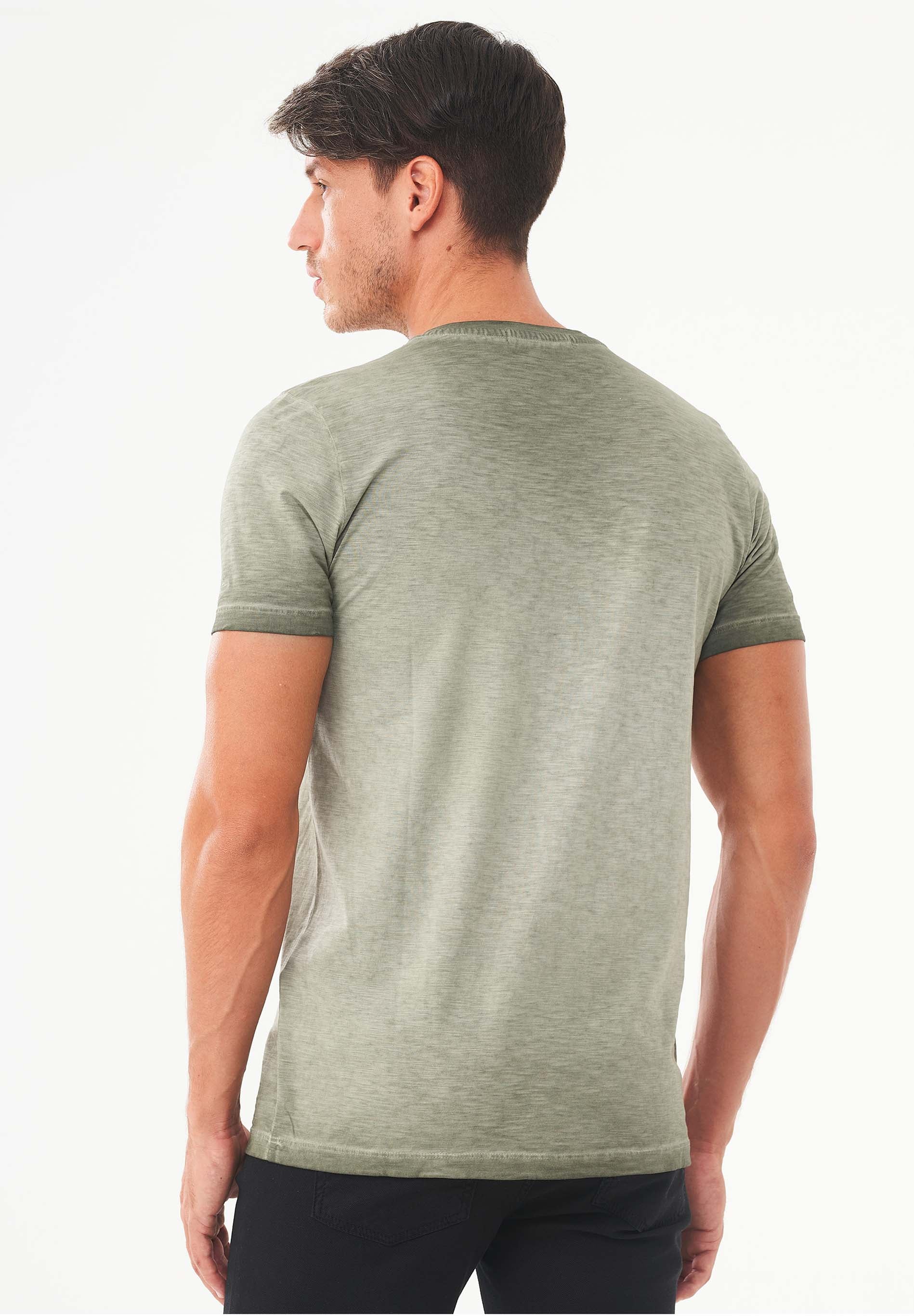 Garment Dyed T-Shirt aus Bio-Baumwolle mit Print