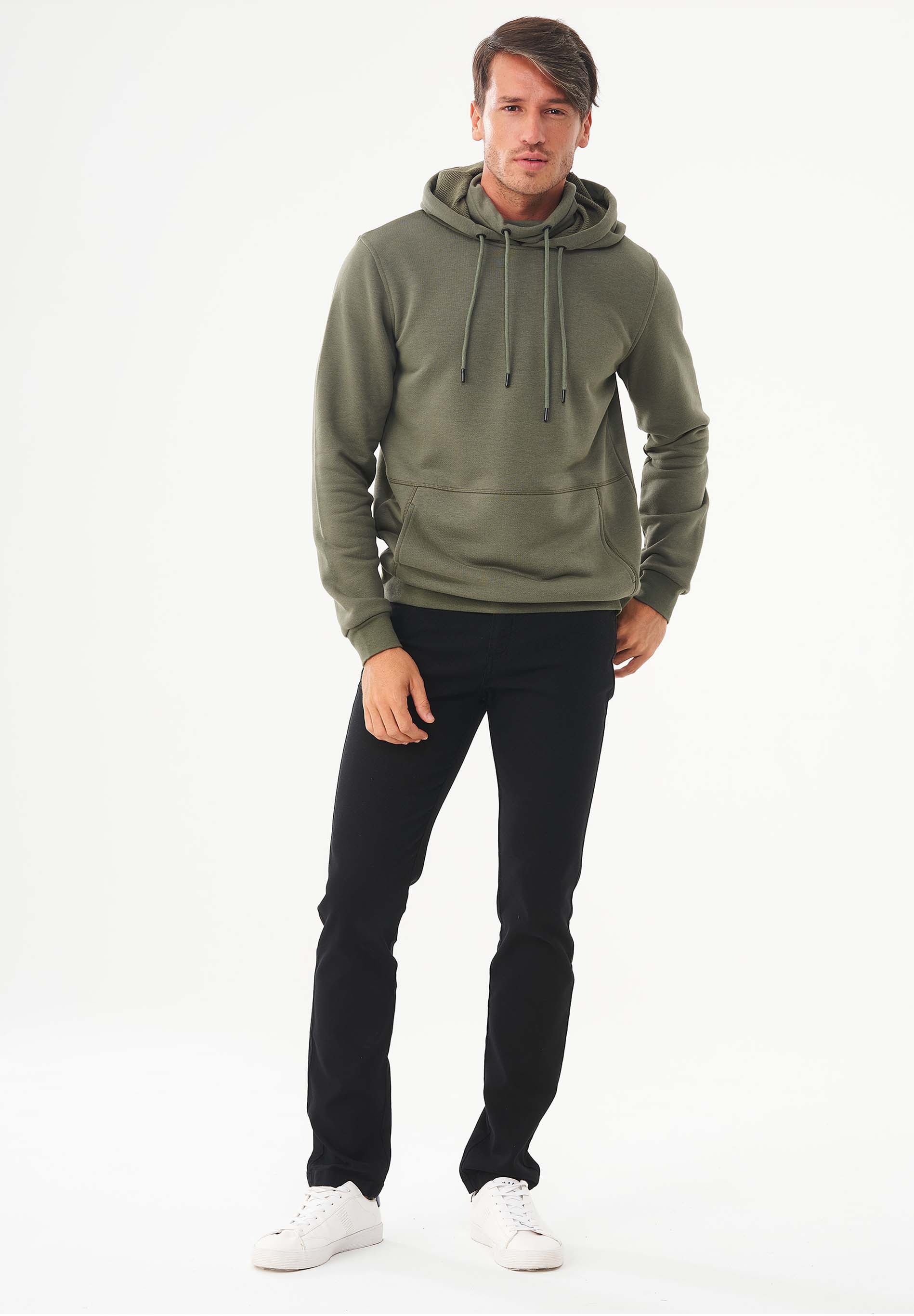 Hoodie aus Bio-Baumwolle & Modal mit recyceltem Polyester