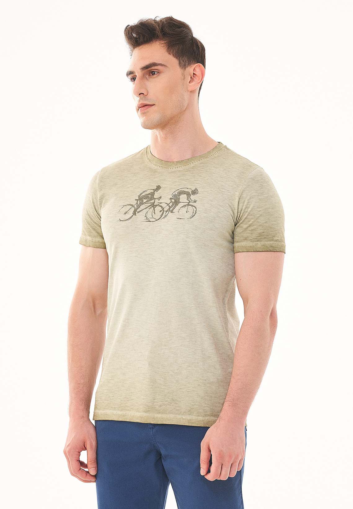 Garment Dyed T-Shirt aus Bio-Baumwolle mit Print