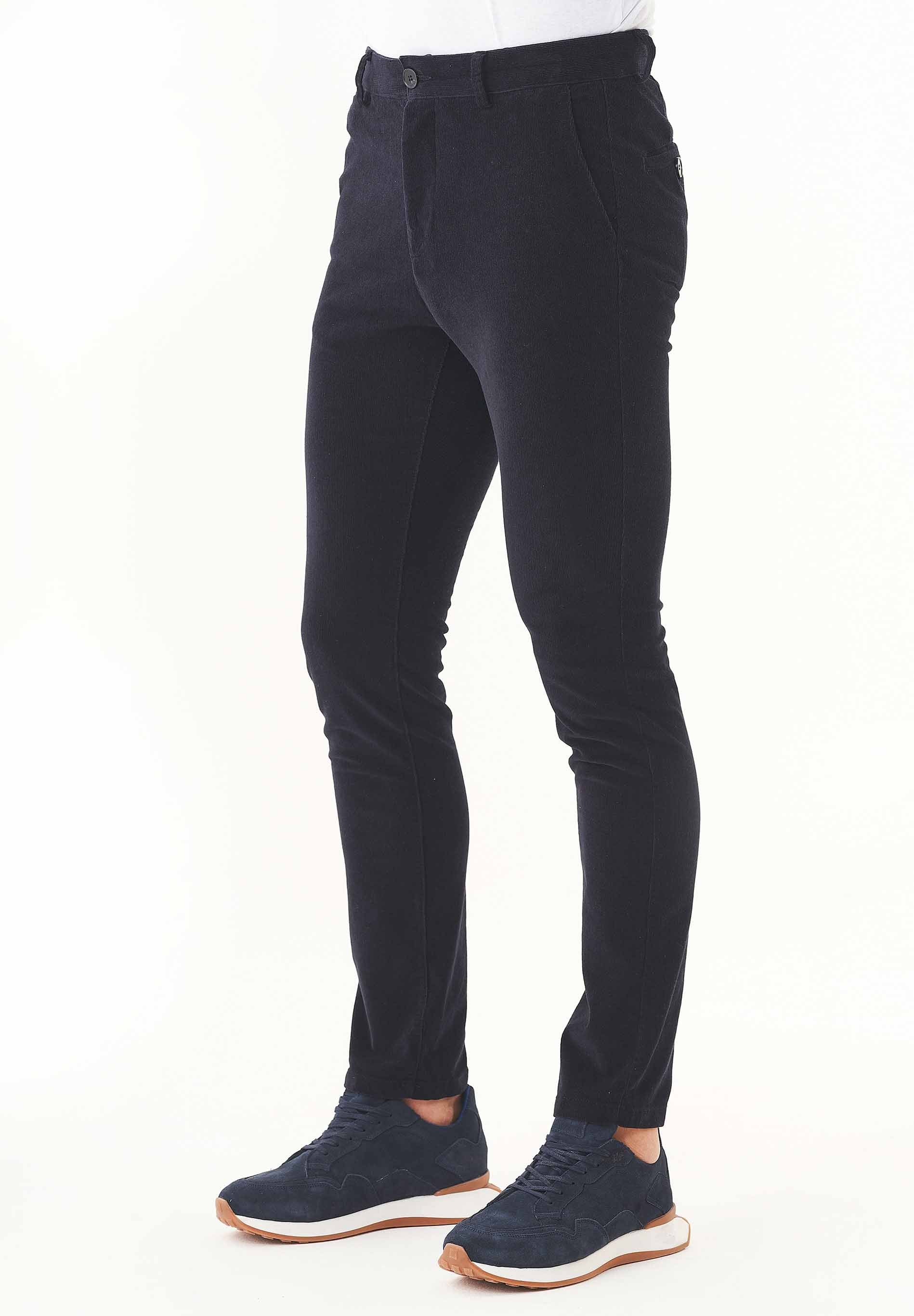 Slim Cordhose aus Bio-Baumwolle