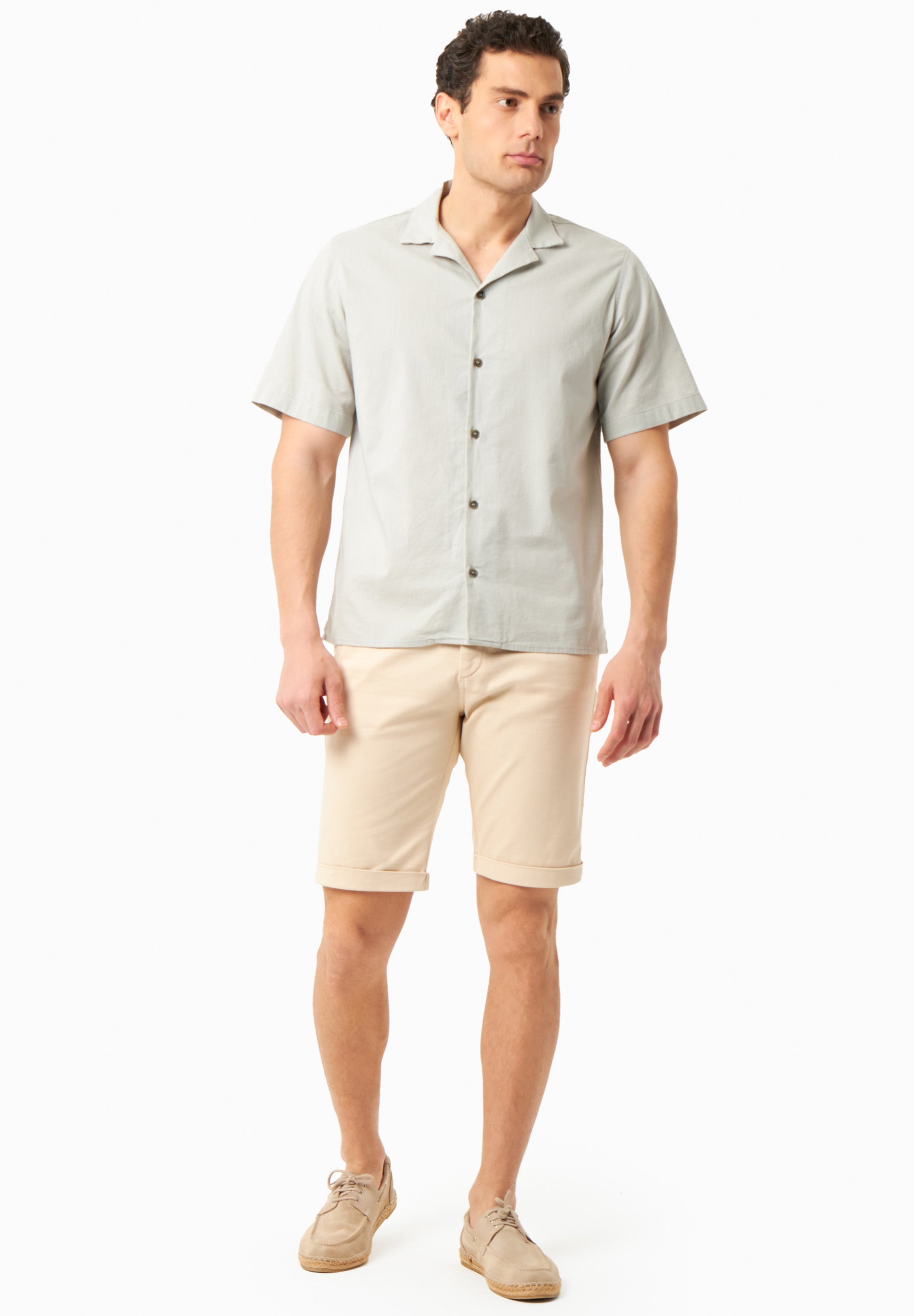 Regular-Fit Shorts aus Bio-Baumwolle