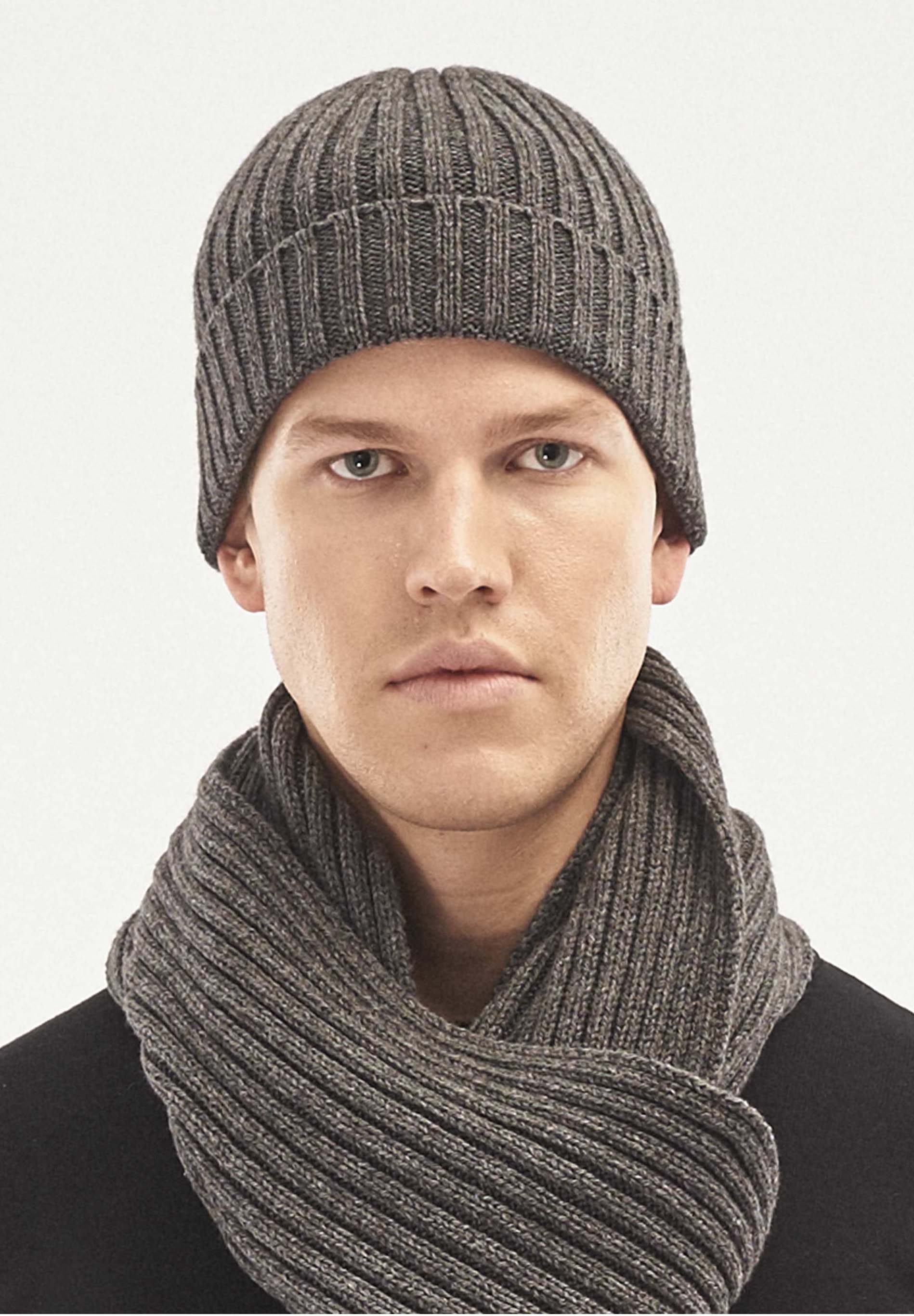 Strick-Beanie aus Bio-Merinowolle und Bio-Baumwolle