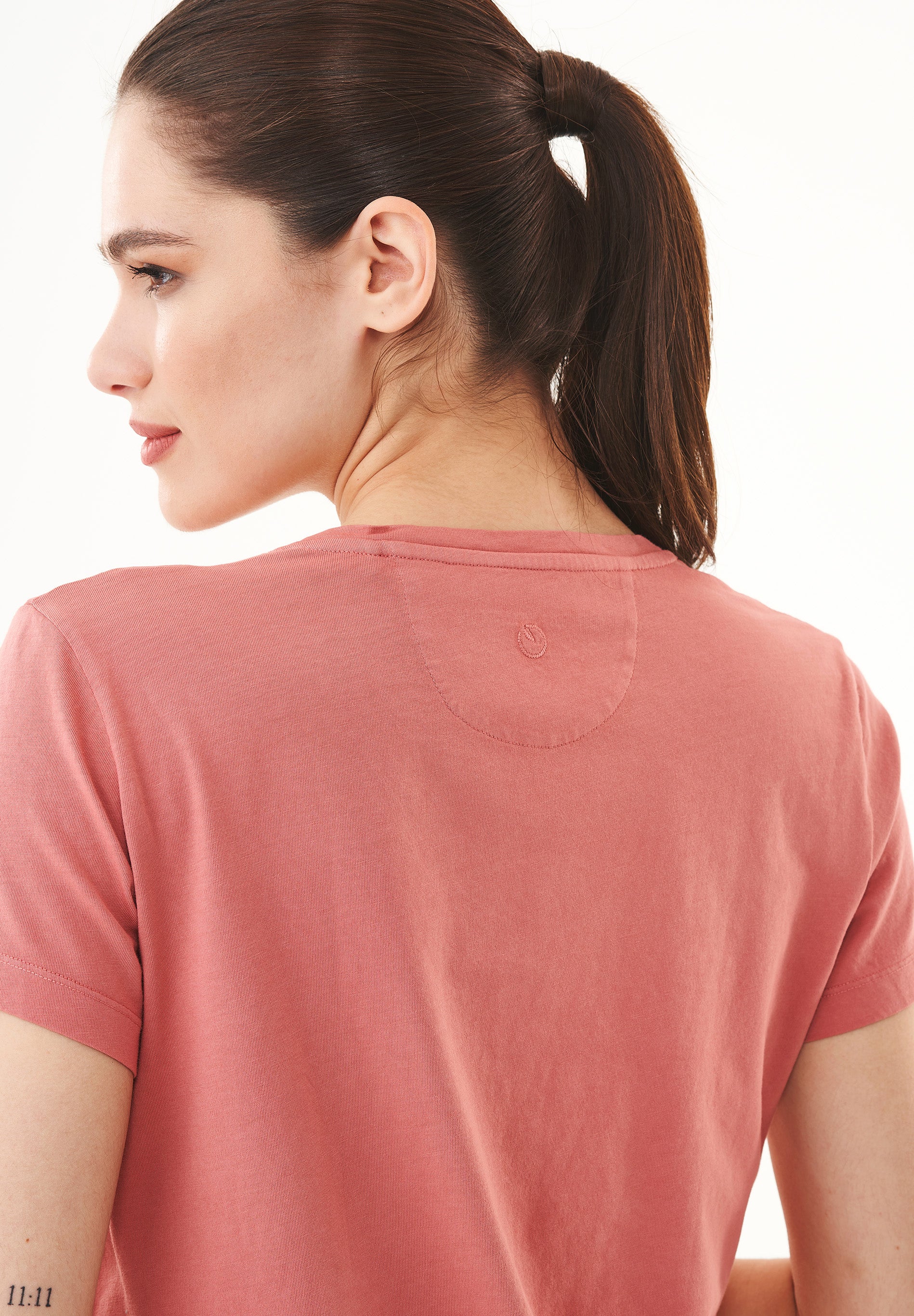 Natural Dye T-Shirt aus Bio-Baumwolle