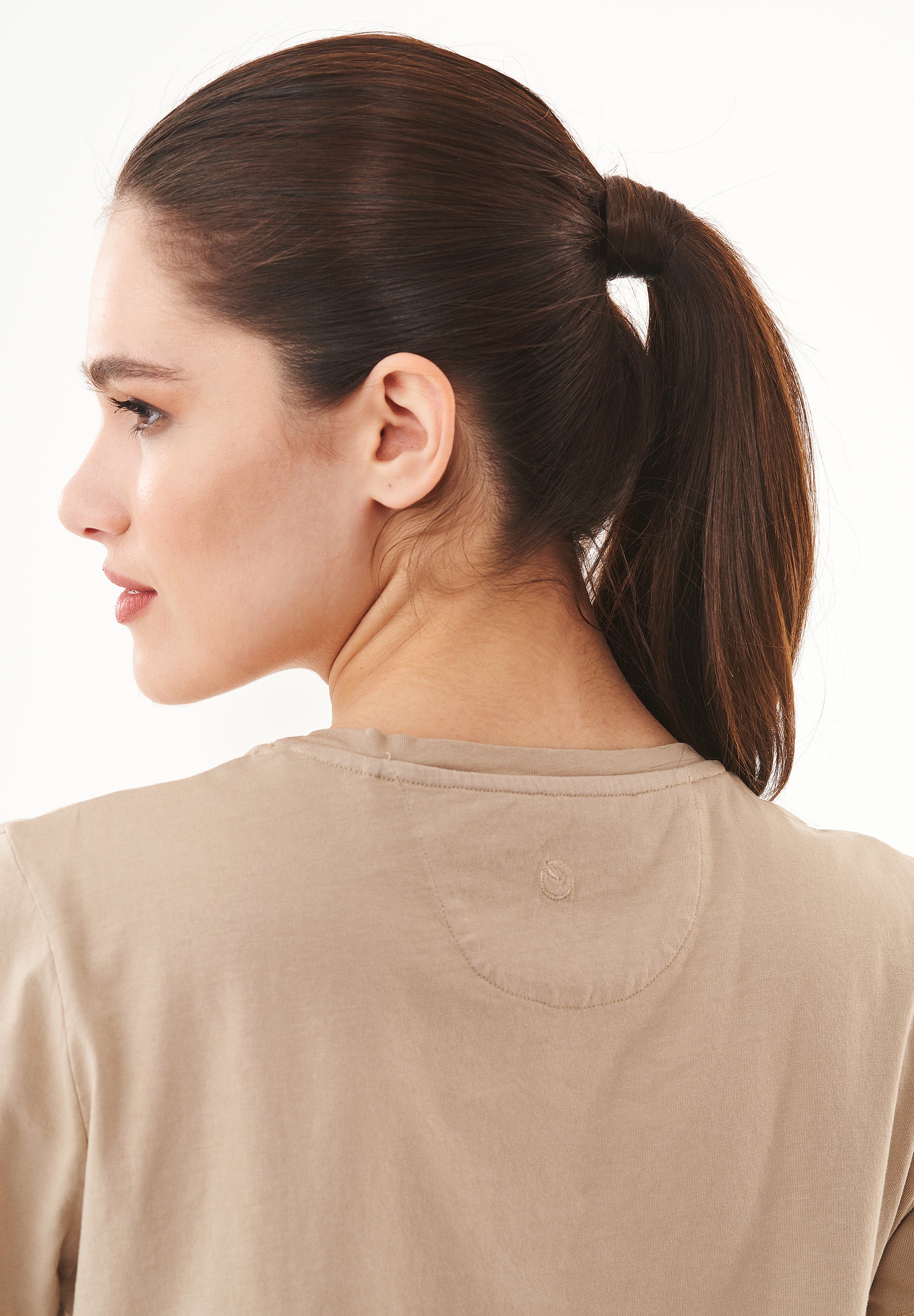Natural Dye T-Shirt aus Bio-Baumwolle