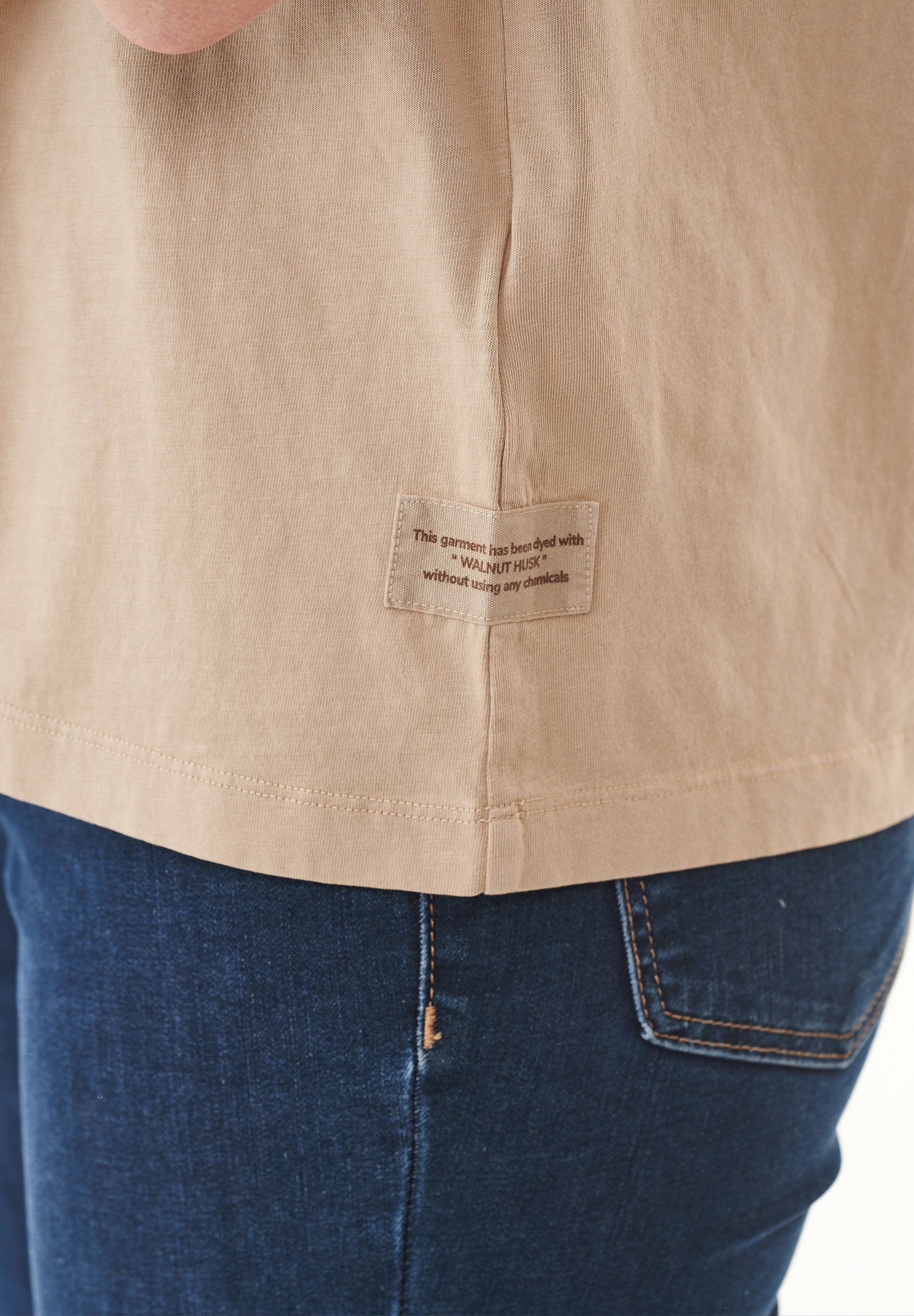 Natural Dye T-Shirt aus Bio-Baumwolle