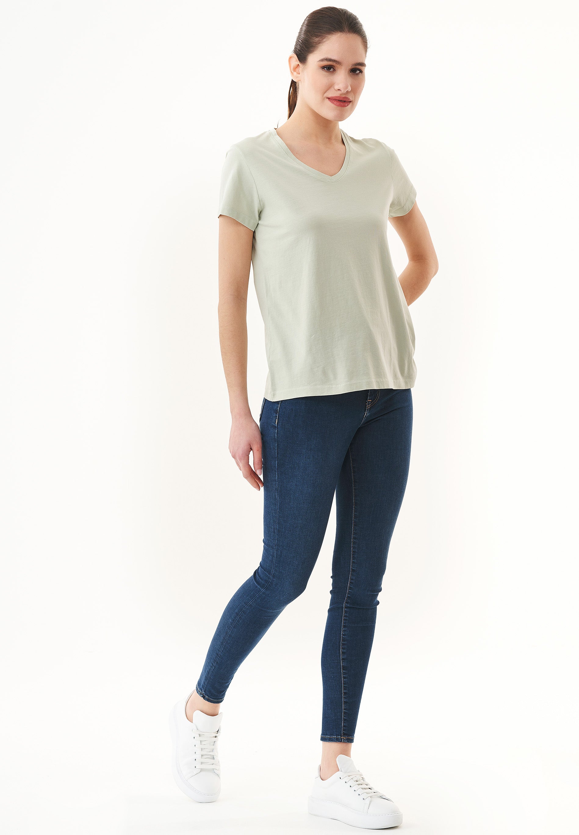 Natural Dye T-Shirt aus Bio-Baumwolle