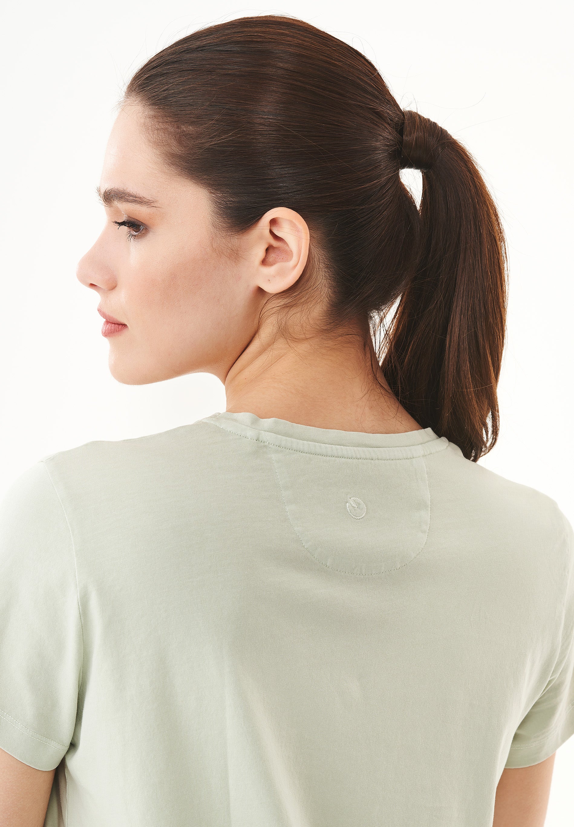 Natural Dye T-Shirt aus Bio-Baumwolle