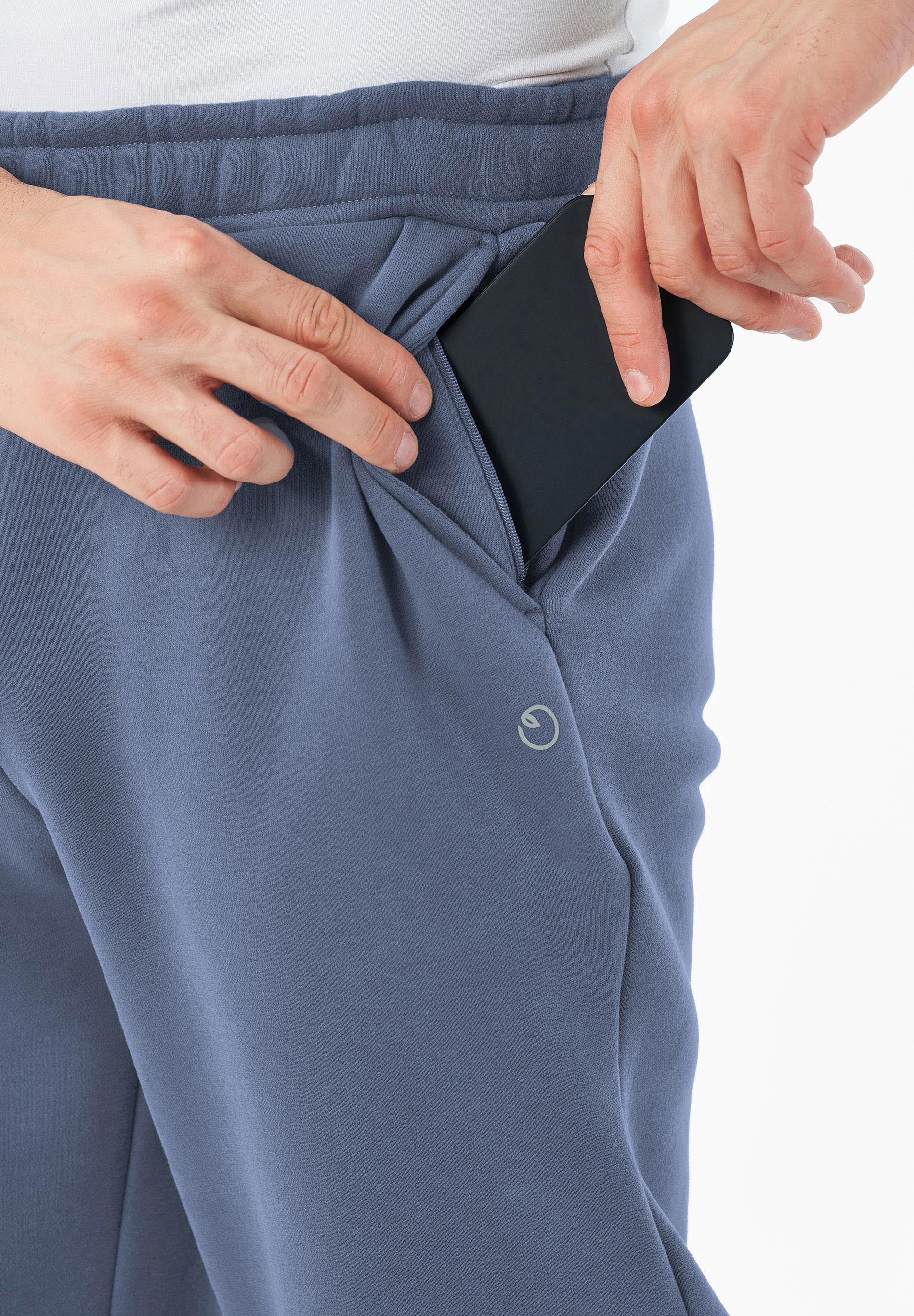 PARKERR | Essentials Travel Unisex Jogginghose aus Bio-Baumwolle & Recyceltem Polyester