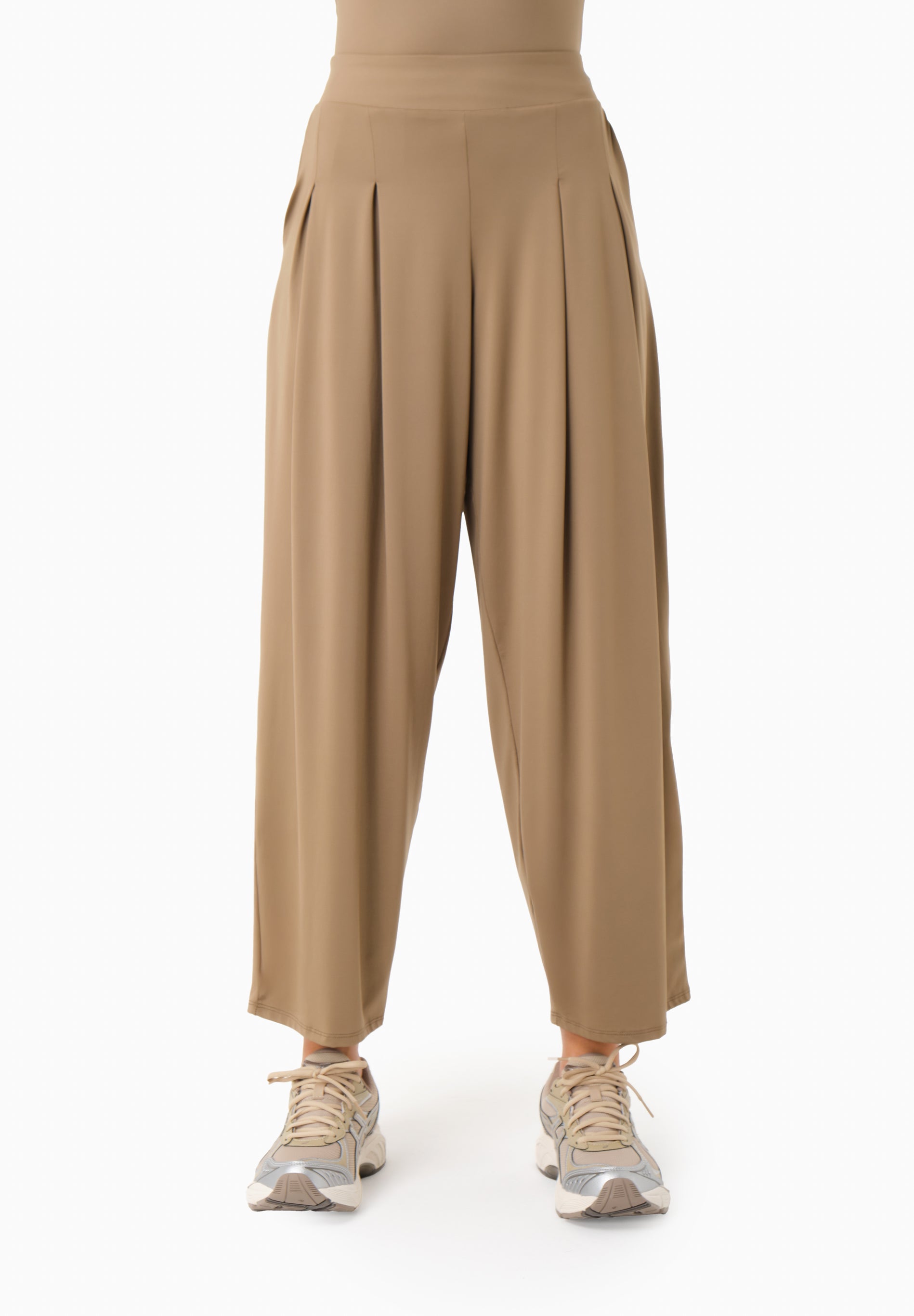 PEENY | Weit geschnittene Hose aus recyceltem Polyamid