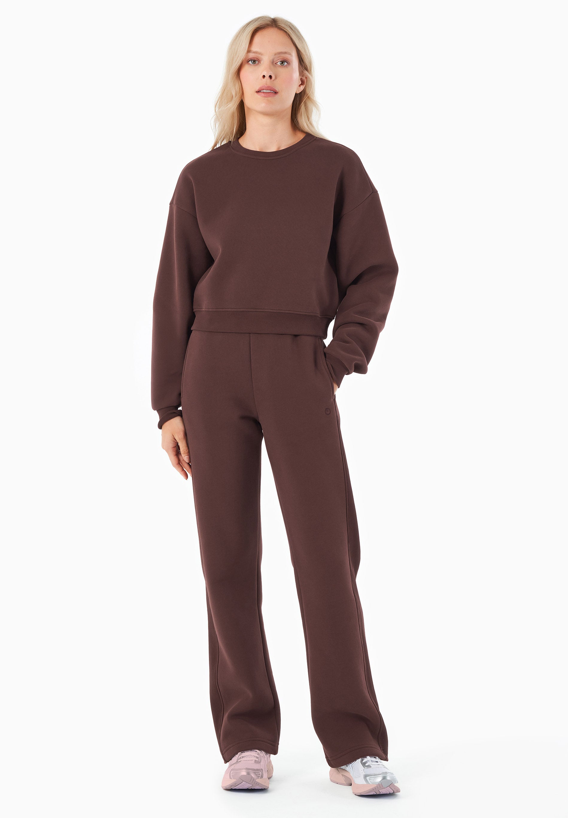 POLLY | Essentials Travel Sweathose aus Bio-Baumwolle & Recyceltem Polyester