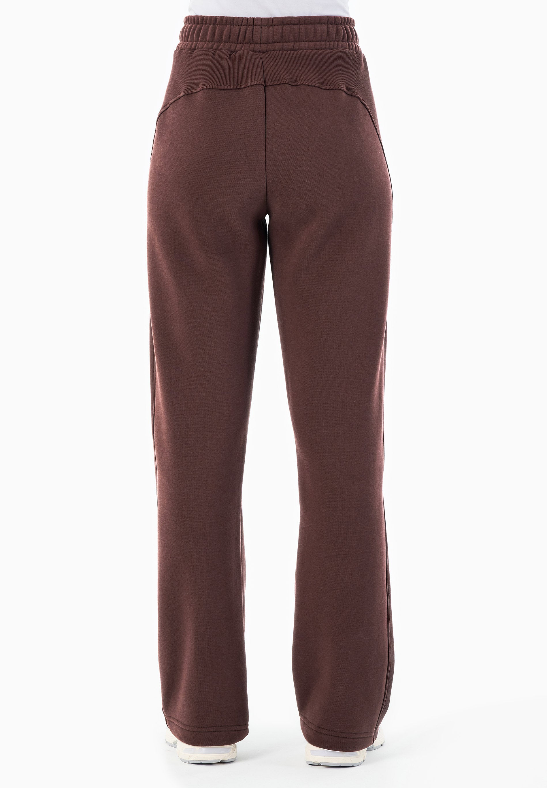 POLLY | Essentials Travel Sweathose aus Bio-Baumwolle & Recyceltem Polyester