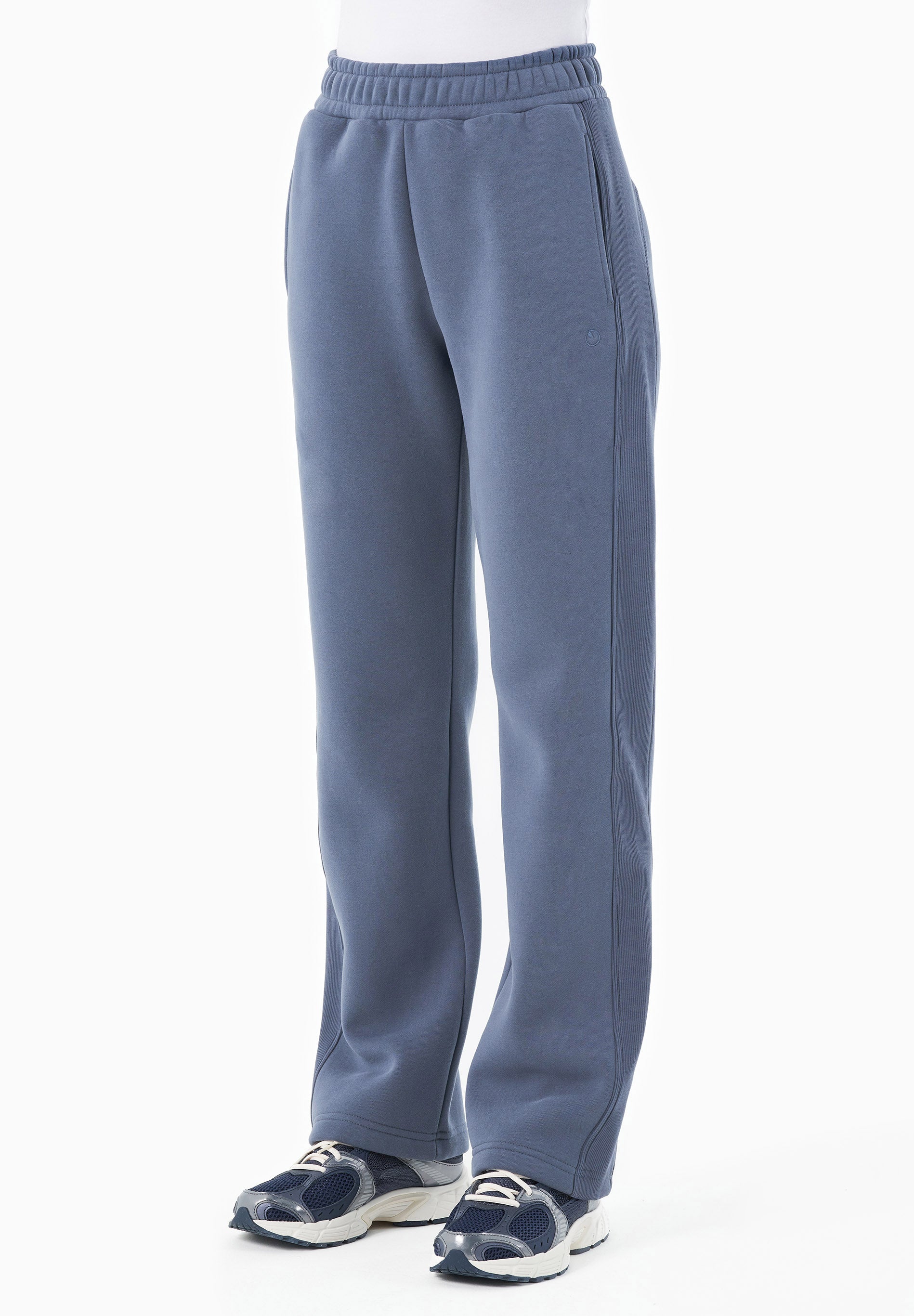 POLLY | Essentials Travel Sweathose aus Bio-Baumwolle & Recyceltem Polyester