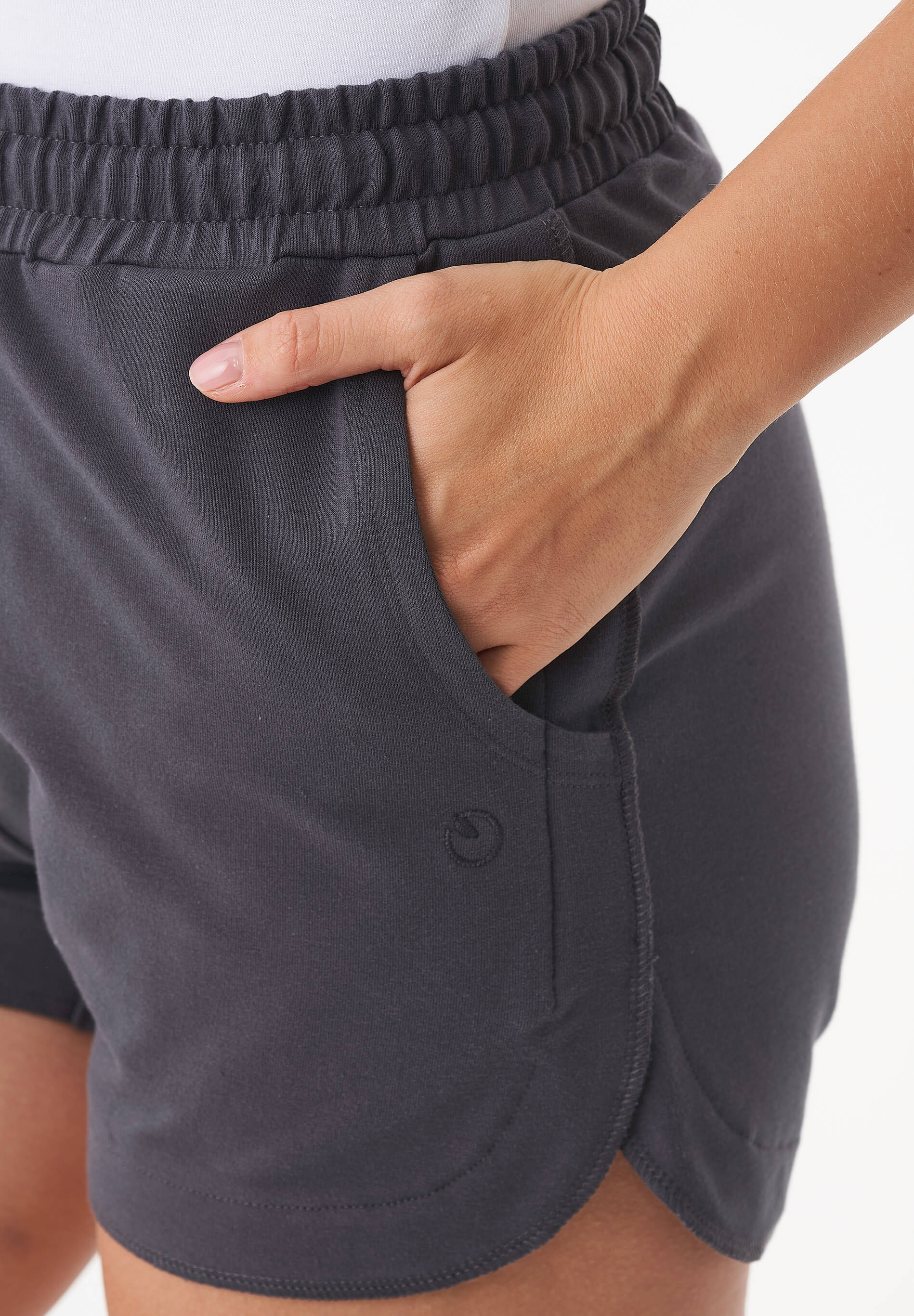 SANNDRA | Leichte Sweatshorts aus Bio-Baumwolle