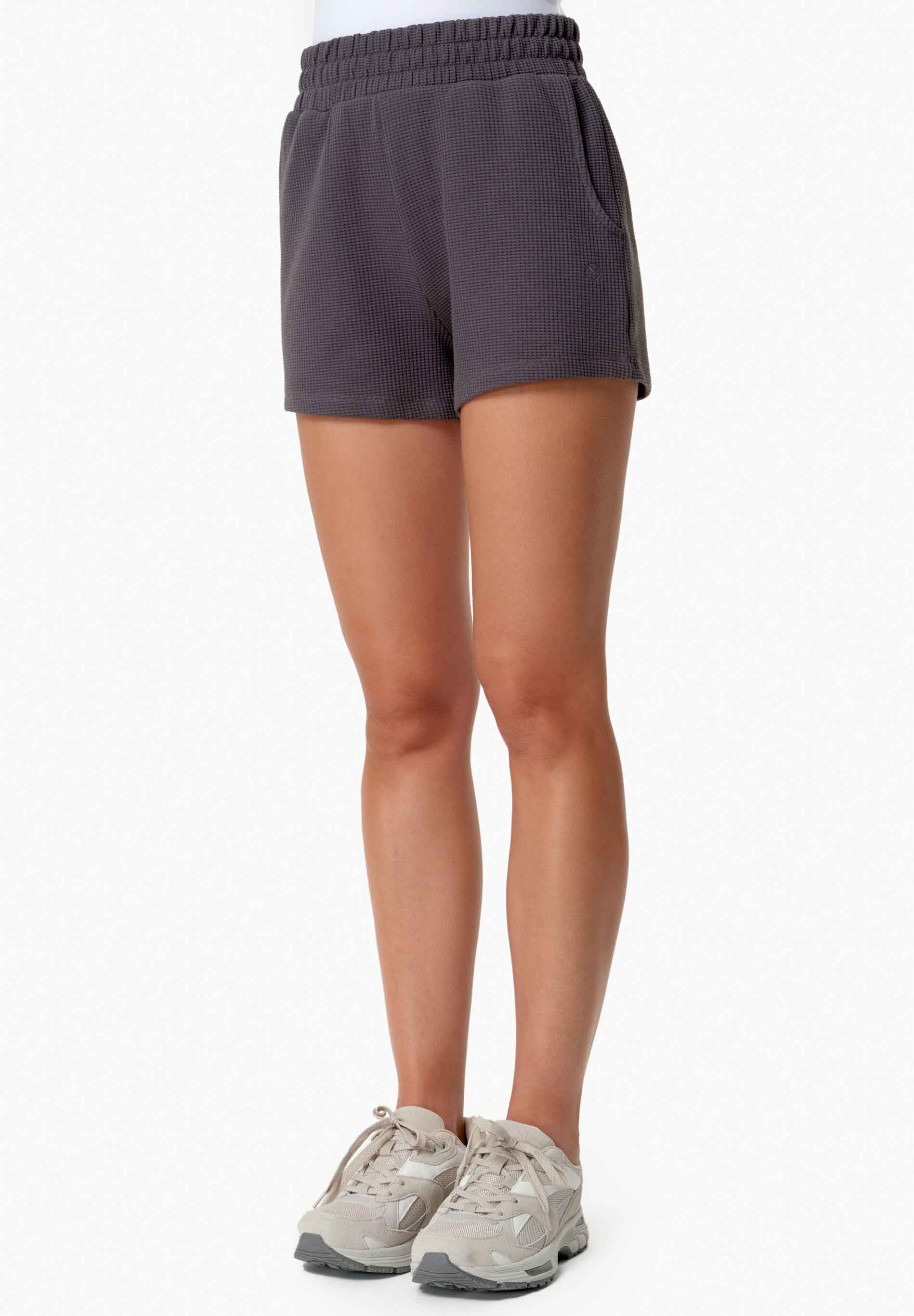 SAVANNA | Waffel Shorts aus Bio-Baumwolle und recyceltem Polyester