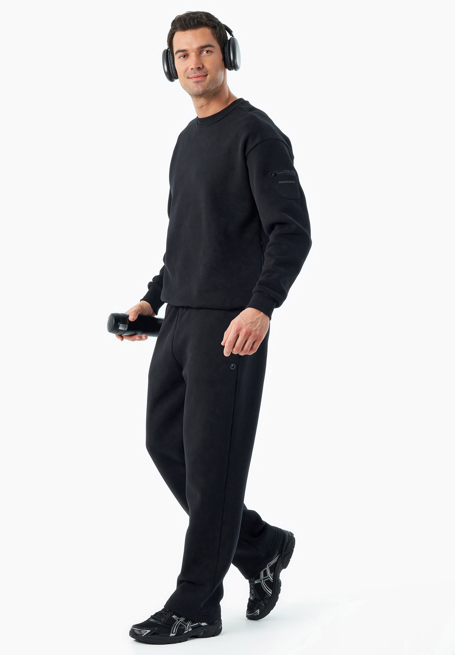 SAYLORR | Essentials Travel Unisex Sweatshirt aus Bio-Baumwolle und recyceltem Polyester