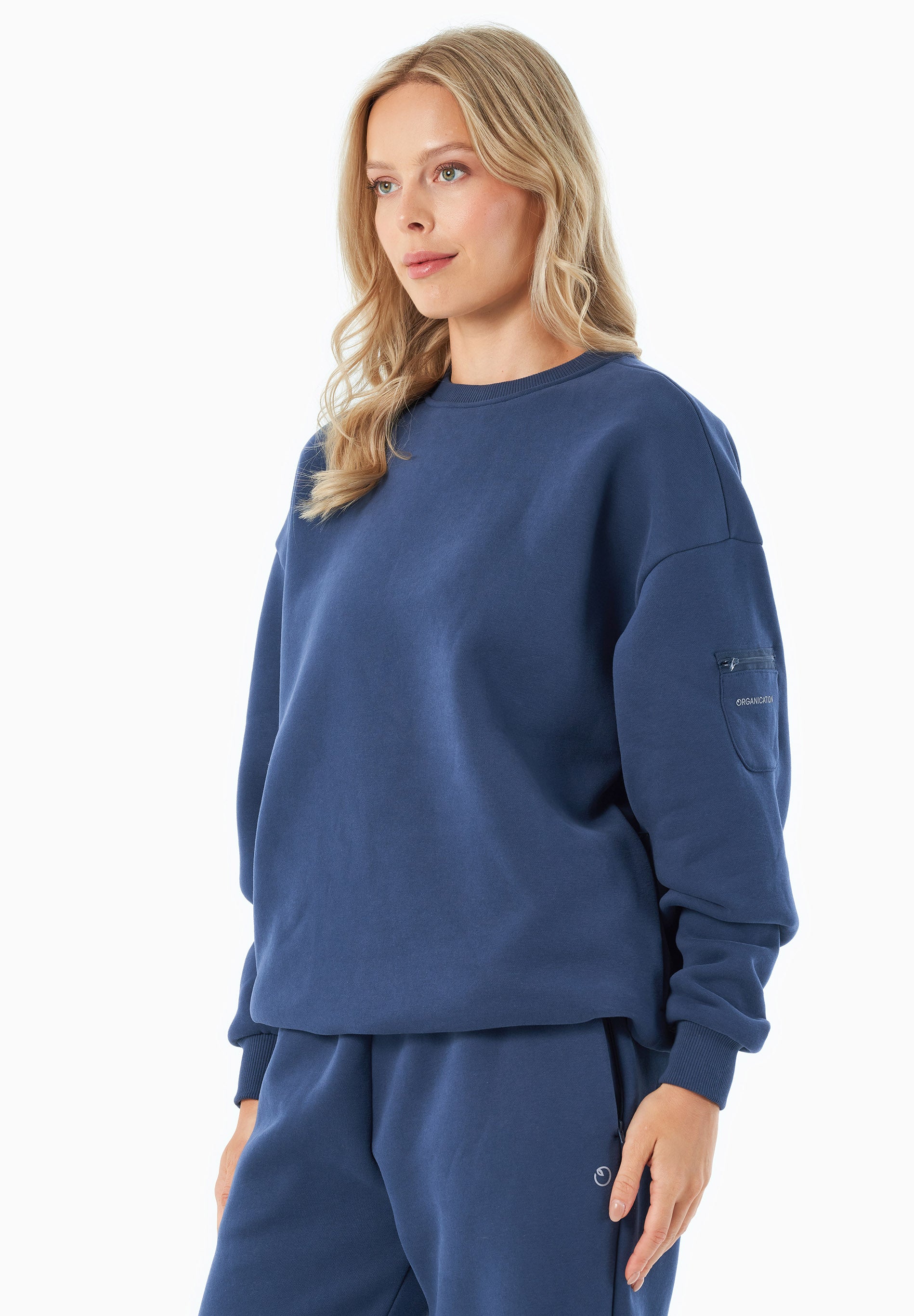 SAYLORR | Essentials Travel Unisex Sweatshirt aus Bio-Baumwolle und recyceltem Polyester