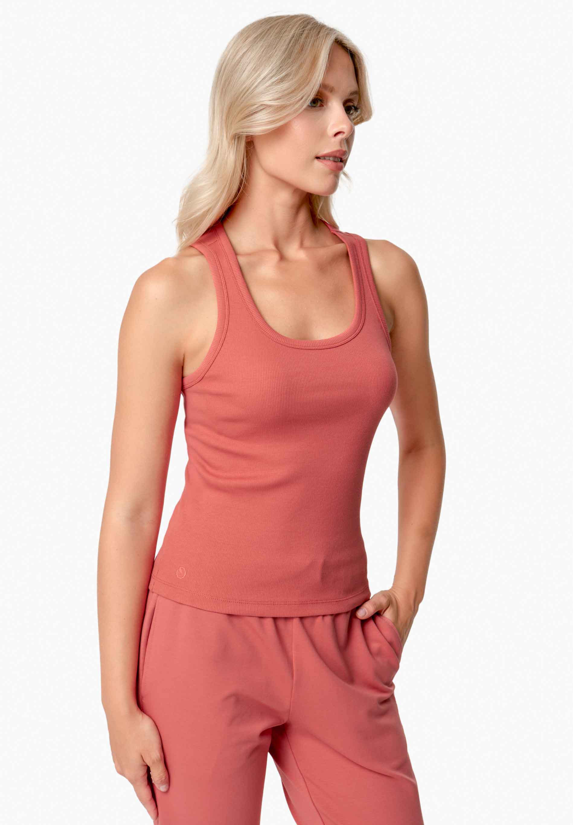 SOFFIA | Rib Top aus Bio-Baumwolle