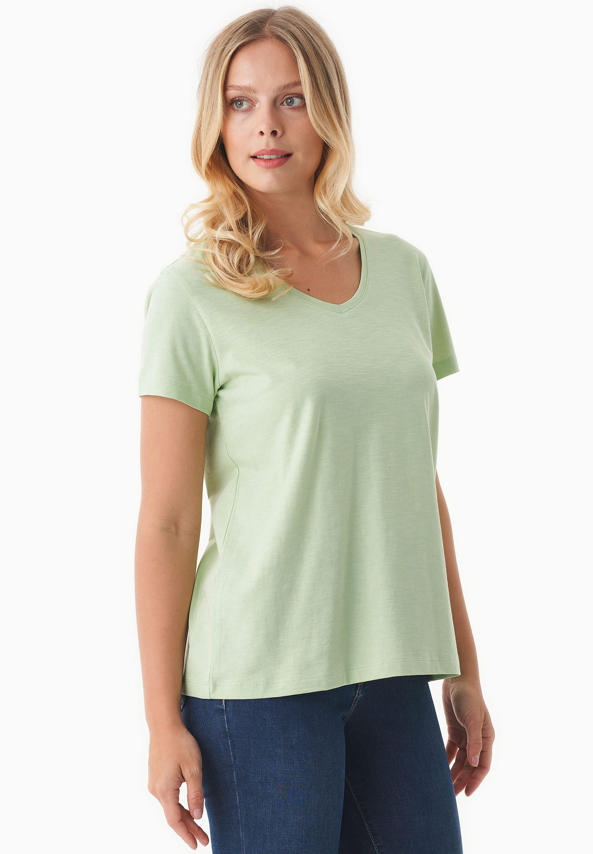 Basic T-Shirt aus Bio-Baumwolle mit V-Ausschnitt