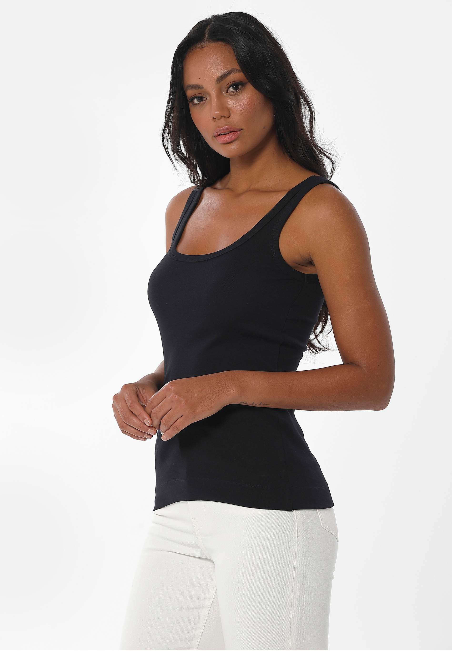 Geripptes Basic Top aus Bio-Baumwolle