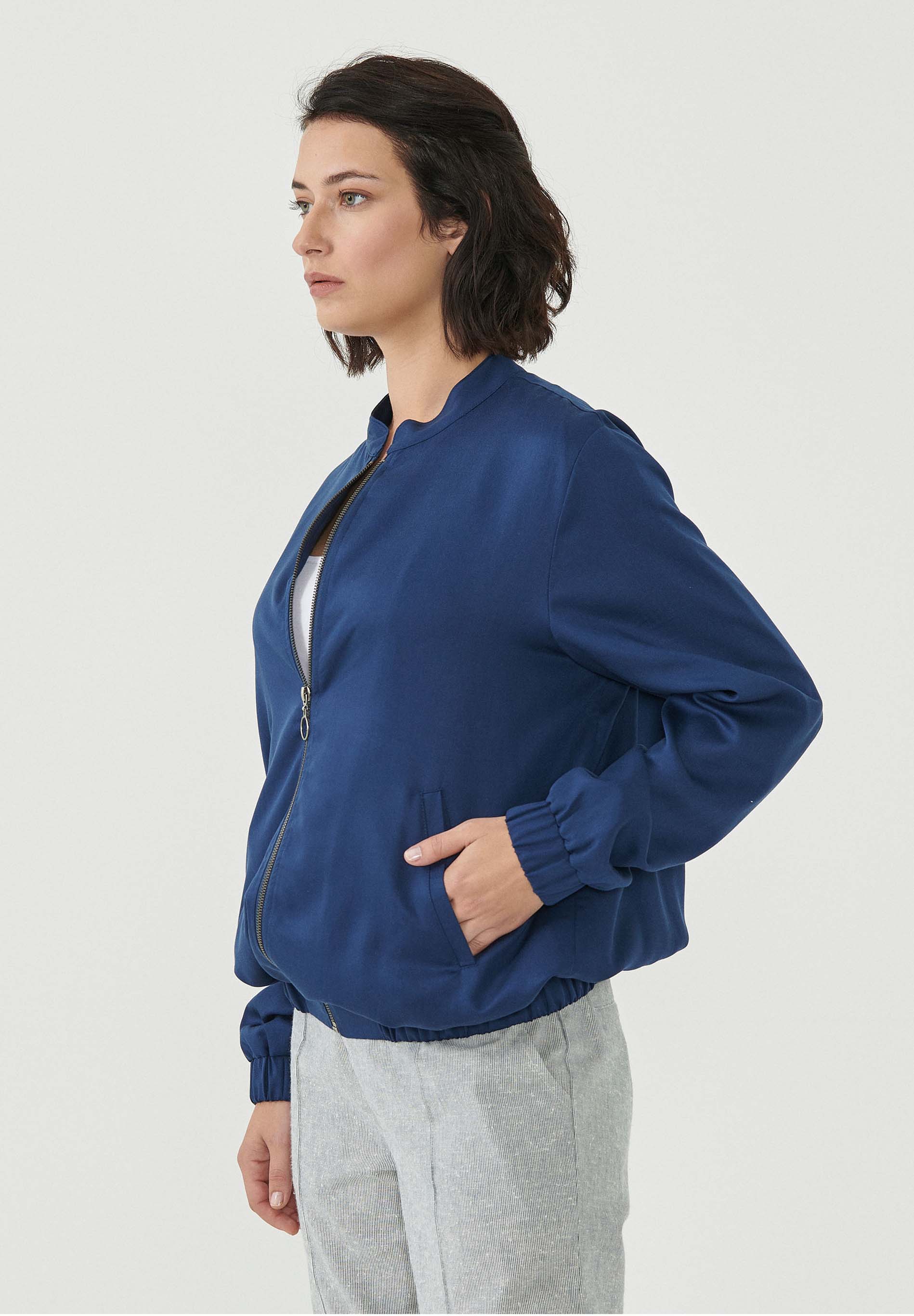 Bomberjacke aus TENCEL™ Lyocell